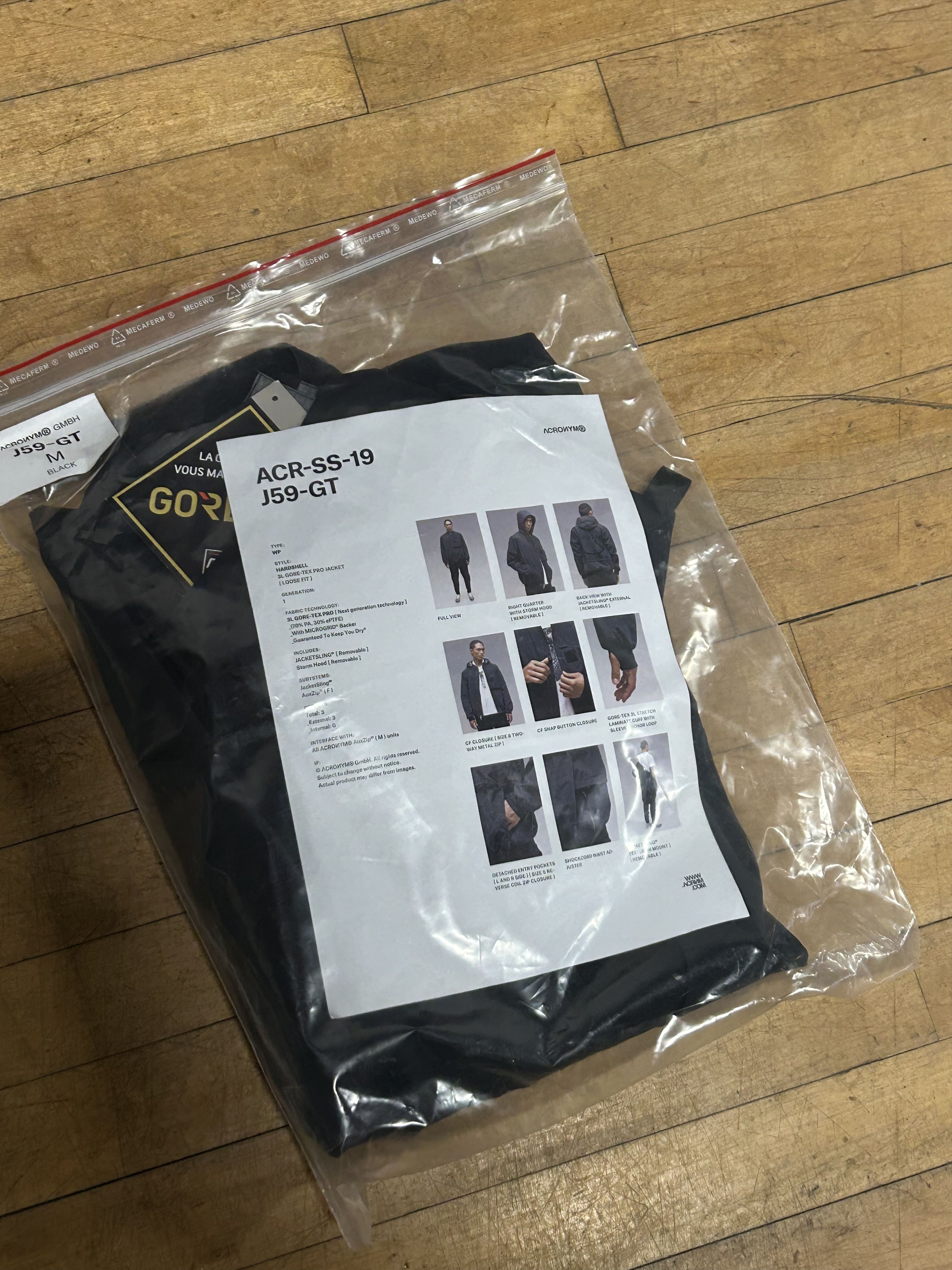 Acronym Acronym J59-GT Size US M / EU 48-50 / 2 - 7 Thumbnail