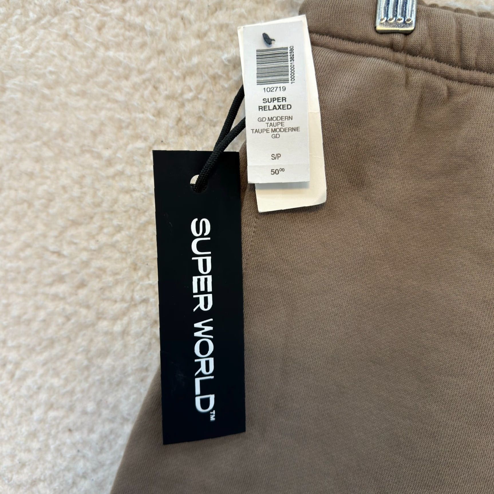 Aritzia NEW NWT Aritzia Super World Sweat Shorts S Small Womens Taupe Tan Jersey Elastic Size S / US 4 / IT 40 - 3 Thumbnail