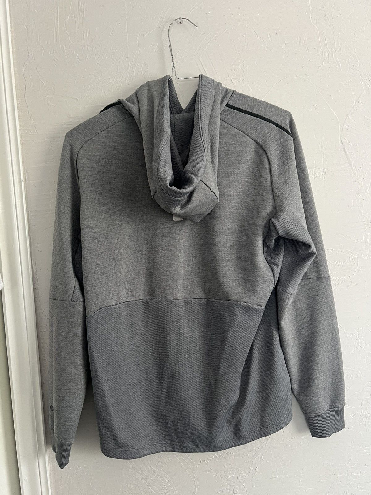 Lululemon Lululemon Men’s Workout Sweatshirt Size US M / EU 48-50 / 2 - 2 Thumbnail