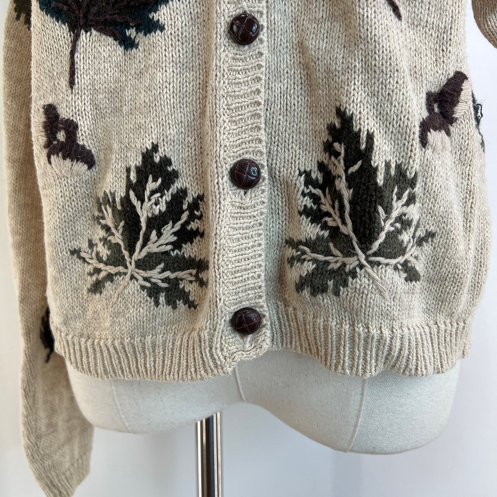 Vintage Vintage Leaf & Acorn Motif Cotton Knit Cardigan by Dressbarn Size L / US 10 / IT 46 - 5 Thumbnail