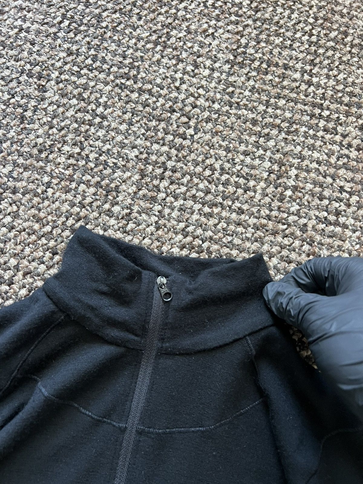 Arc'teryx Arc'teryx Black 1/4 Zip Pull Over Vintage Womens Size M / US 6-8 / IT 42-44 - 5 Thumbnail