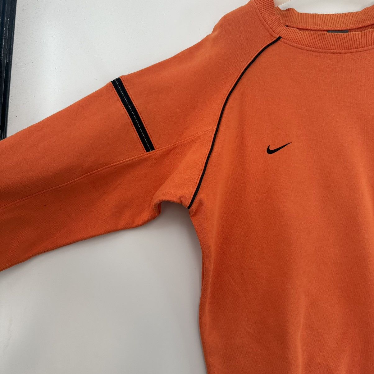 Nike 🔥 Y2K Nike Circuit Embroided Swoosh Logo Sweatshirt - L Size US L / EU 52-54 / 3 - 6 Thumbnail