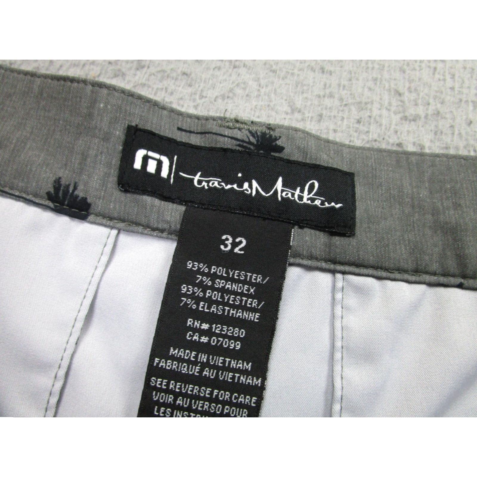 TravisMathew TravisMathew Shorts Mens 32 Gray Palm Tree Print Golf Chino Stretch Casual Size US 32 / EU 48 - 6 Thumbnail