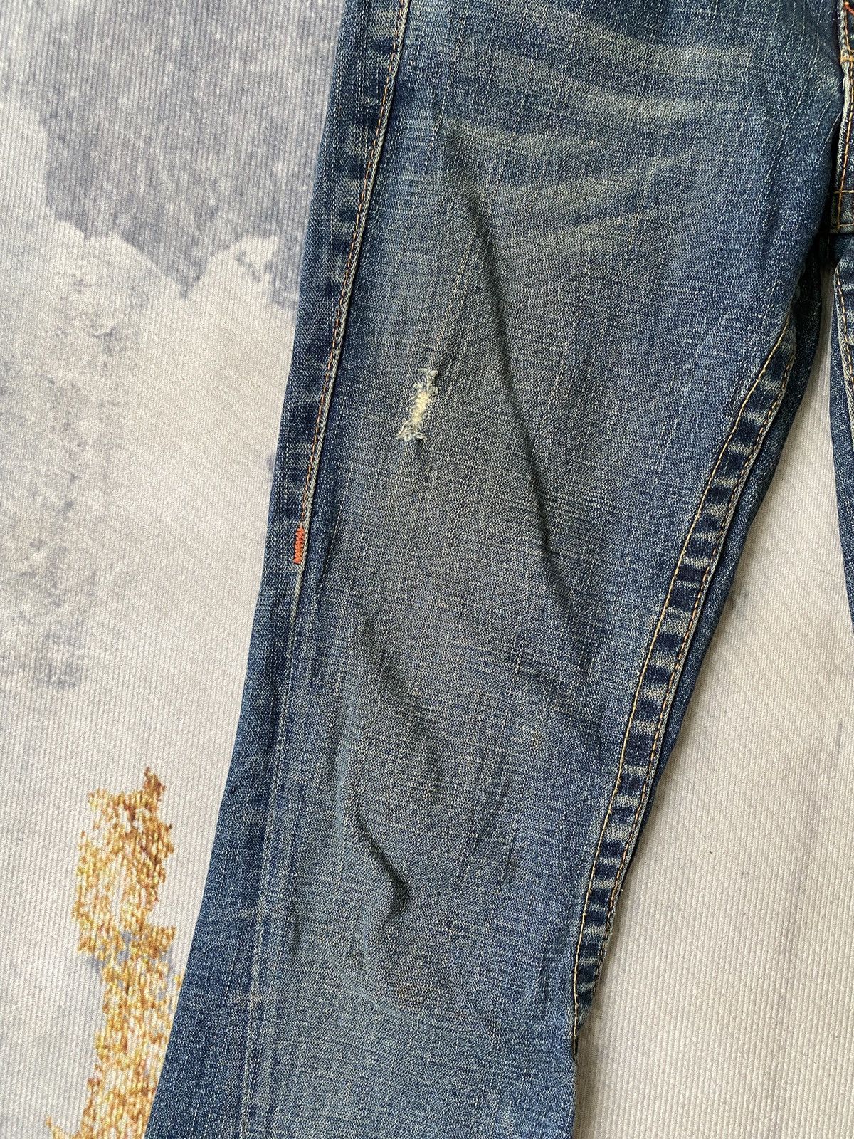 True Religion True Religion Low Rise Flare Denim Size US 26 / EU 42 - 10 Thumbnail