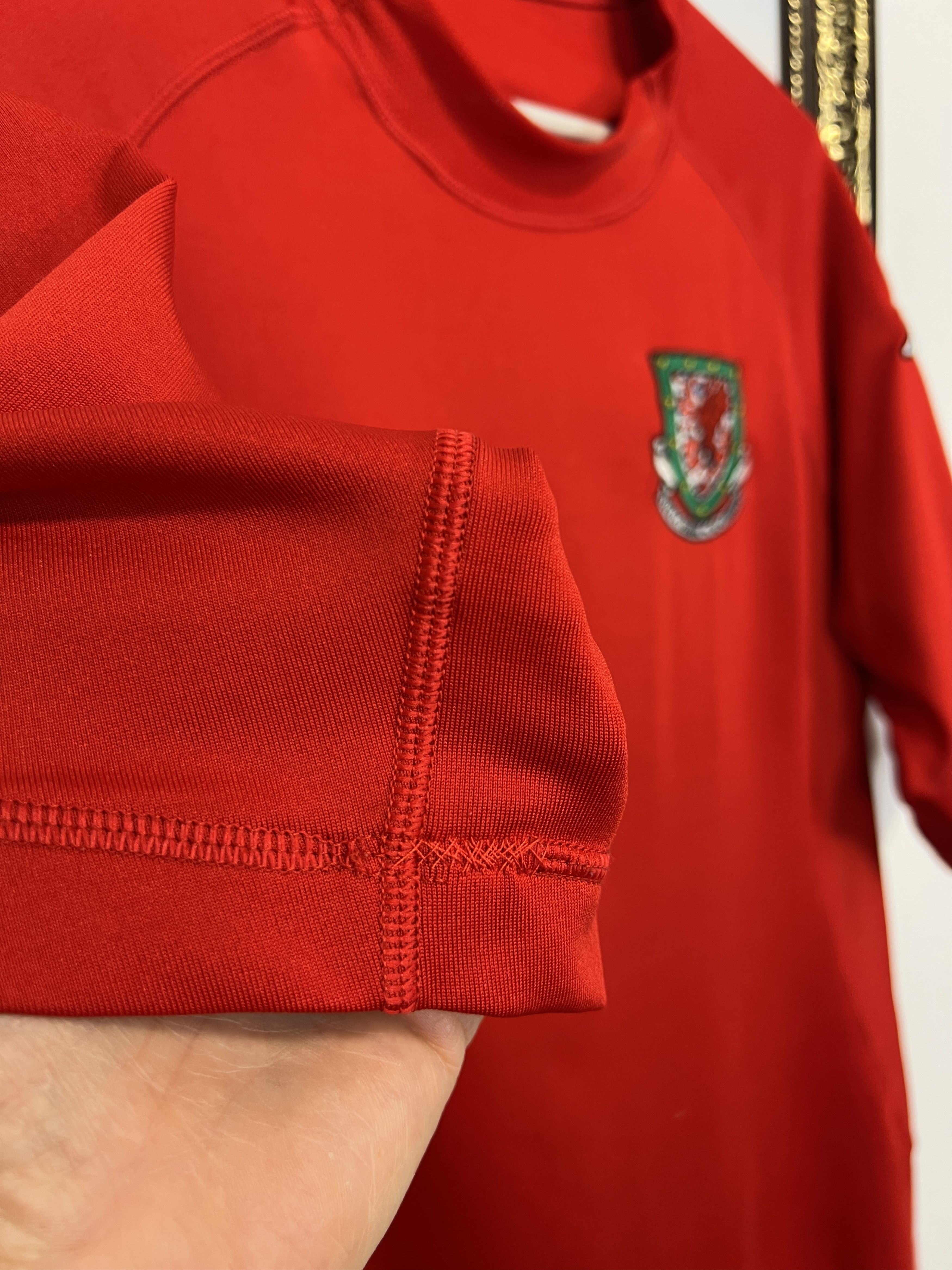 Kappa Wales Home football shirt 2002 Soccer Red Jersey Trikot Rare Size US M / EU 48-50 / 2 - 5 Thumbnail