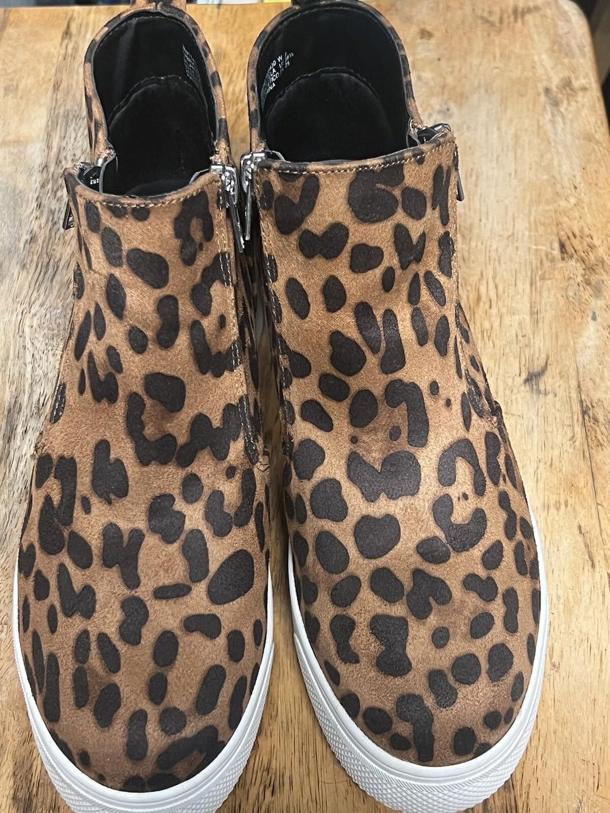 Other Time And Tru Women 8 faux suede Leopard Print Bootie Zippers Size US 8 / IT 38 - 3 Thumbnail