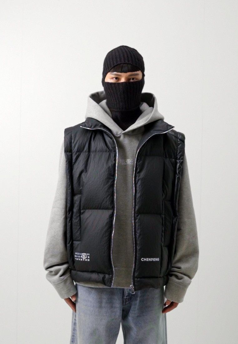 !DS! AW23 Maison Margiela Chenpeng Black Puffer Gilet Vest