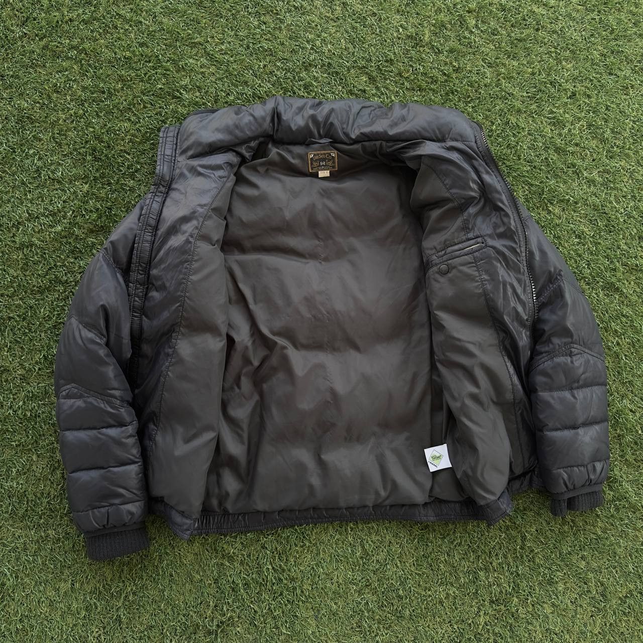 Diesel VINTAGE DIESEL PUFFER DOWN JACKET Y2K TEFLON Size US S / EU 44-46 / 1 - 12 Thumbnail