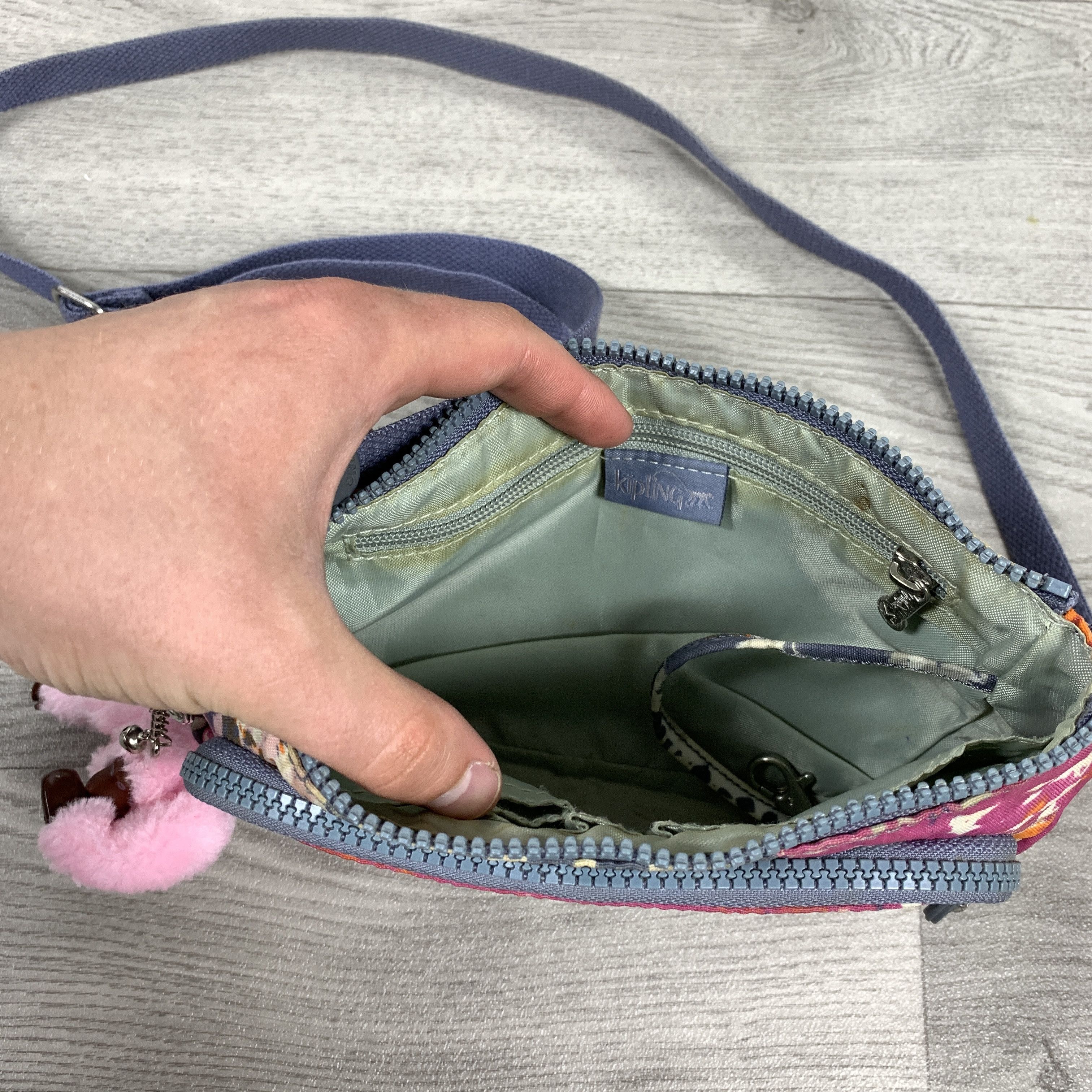 Vintage Vintage Kipling Crossbody Shoulder Bag With Pink Monkey Size ONE SIZE - 11 Thumbnail