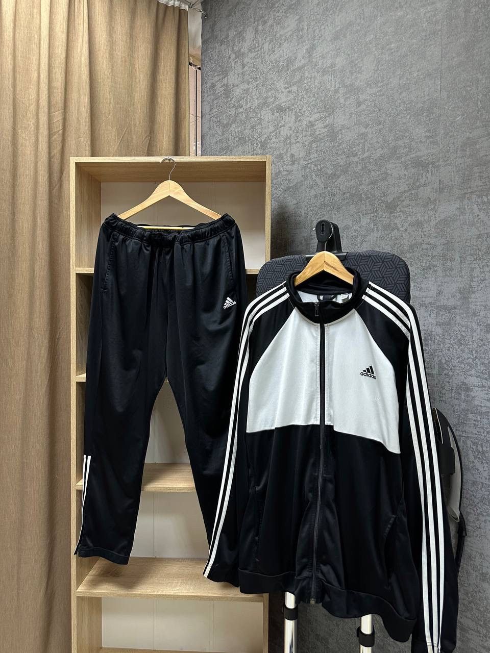 Adidas × Vintage Vintage Adidas Black Sportswear Tracksuit Size US XL / EU 56 / 4 - 7 Thumbnail