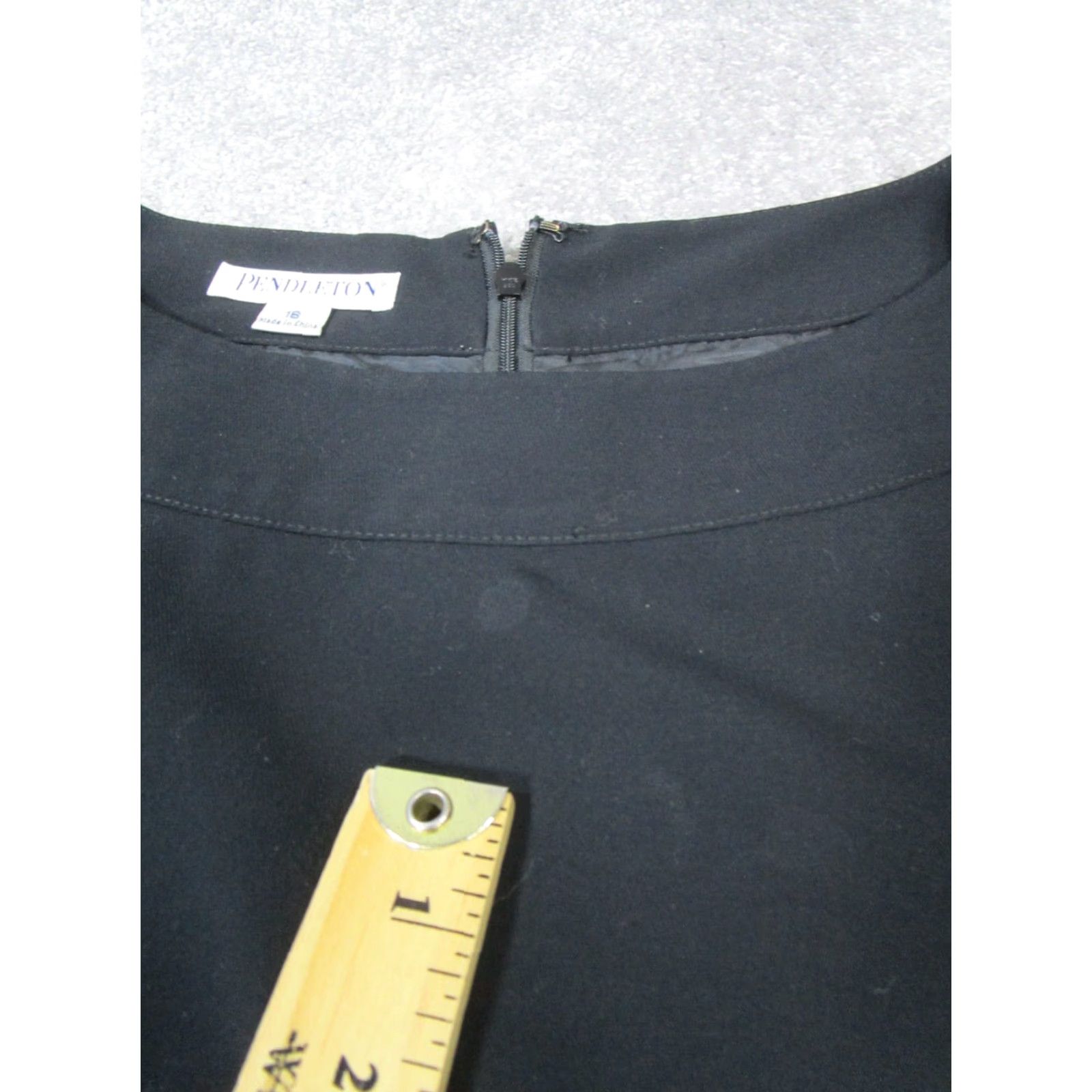 Pendleton VINTAGE Pendleton Dress Womens 16 Black Sleeveless Round Neck Zip Short A-Line Sheath 16 Womens Size XXL / US 16-18 / IT 52-54 - 6 Thumbnail