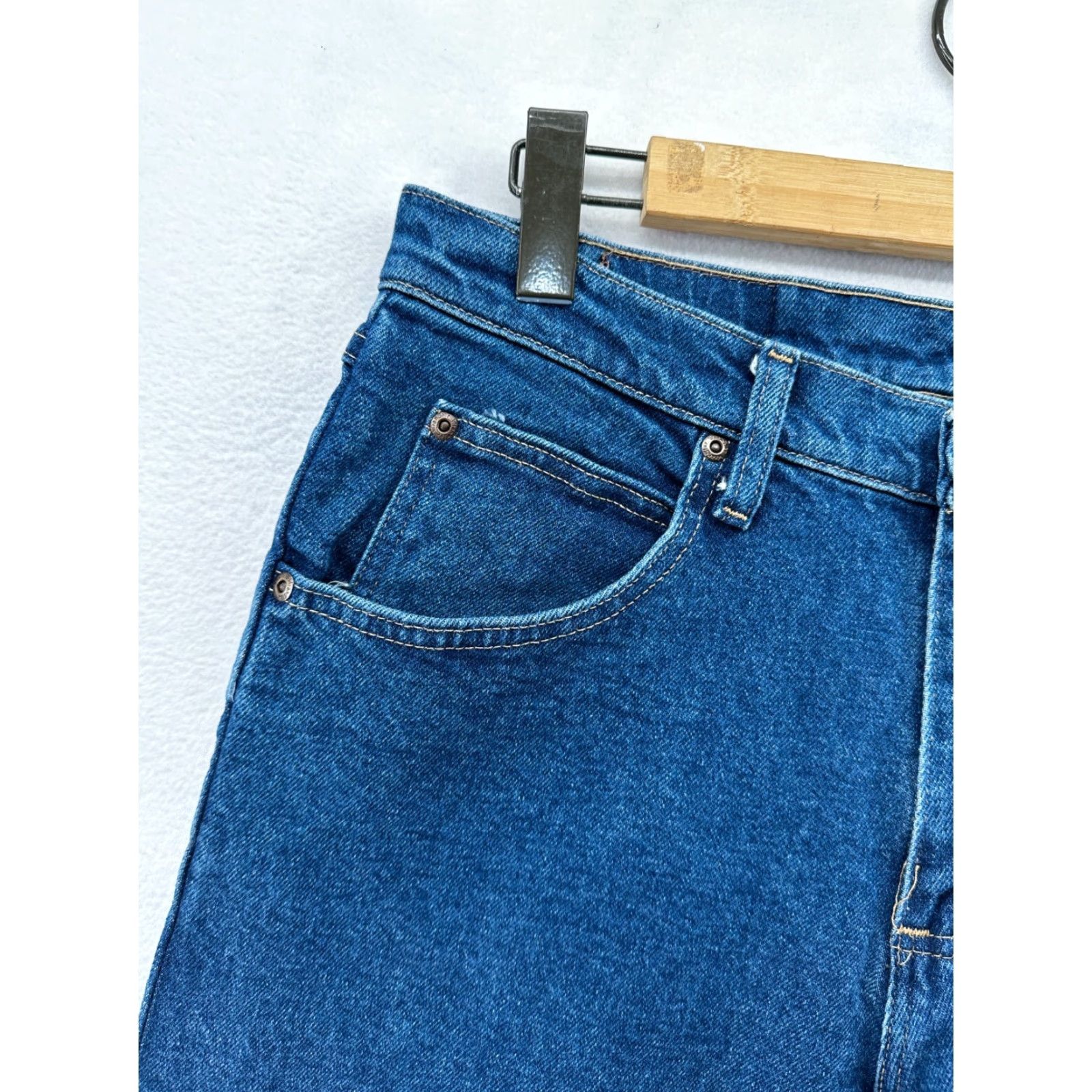 Wrangler Wrangler Jeans Regular Fit Premium Quality Size 30x30 Medium Wash Tapered Size US 30 / EU 46 - 3 Thumbnail