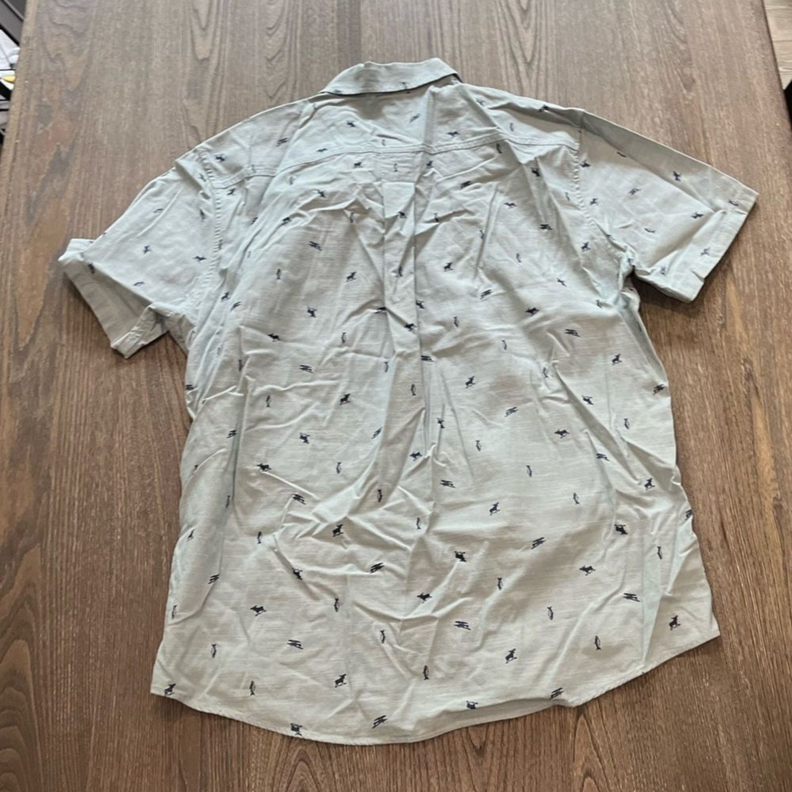 Eddie Bauer NWOT Eddie Bauer Classic Fit Moose Print Button Front Size M Size US M / EU 48-50 / 2 - 4 Thumbnail