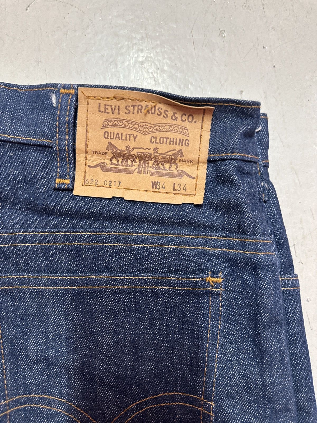 Levi's Vintage Levis 622 Bell Bottoms Size US 34 / EU 50 - 3 Thumbnail