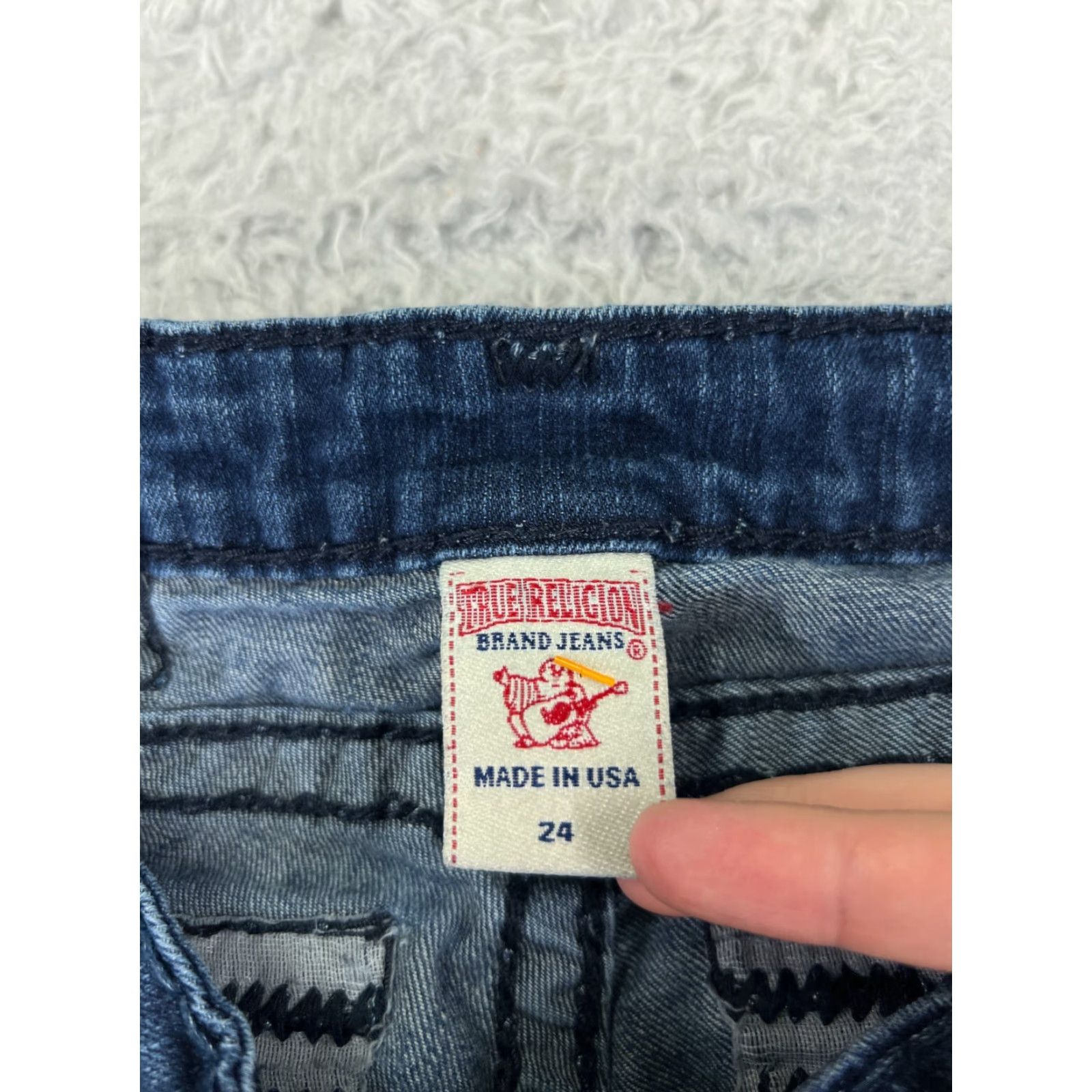 True Religion True Religion Billy Jeans Women 24 Blue Denim Medium Wash Distressed Flared 5-Pocket Regular Waist 24 Inseam 24 Size 42" / US 20 - 6 Thumbnail