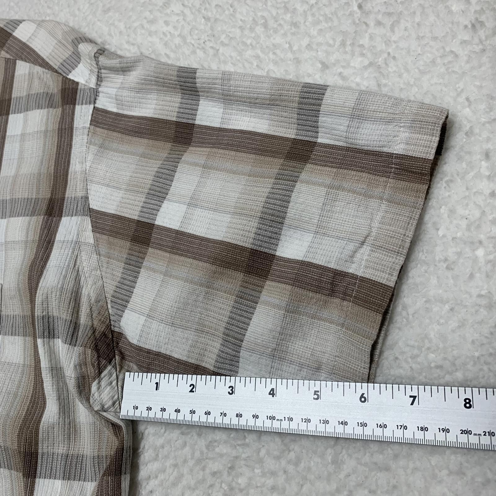 Van Heusen Van Heusen Men XXL Beige Plaid Short Sleeve Shirt Size US XXL / EU 58 / 5 - 9 Thumbnail