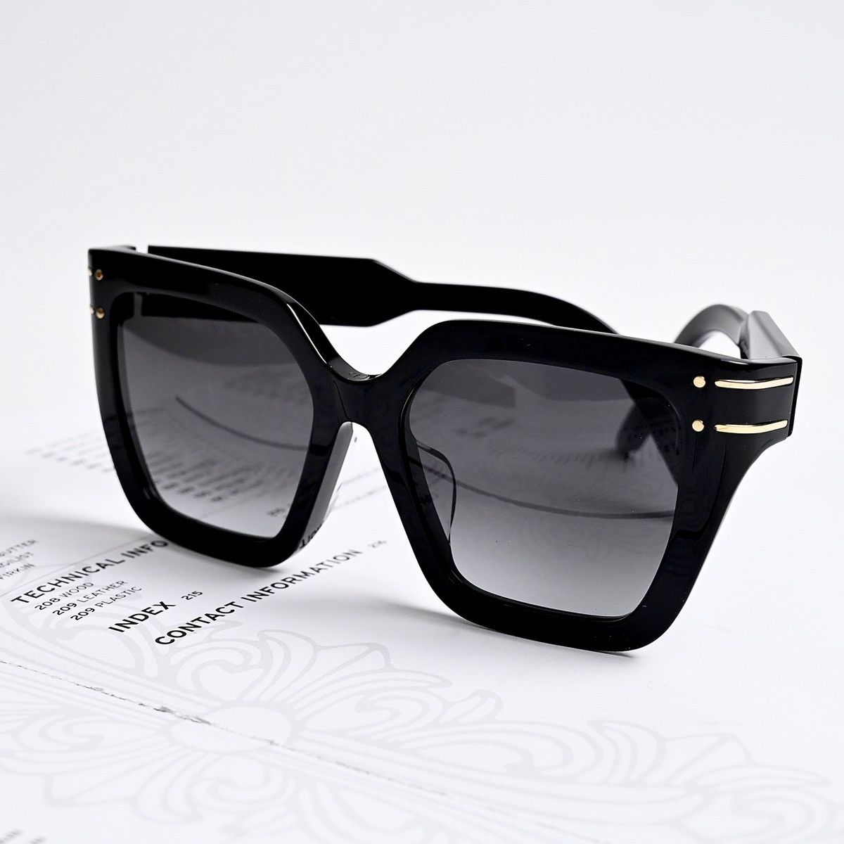 Dior DIOR DIORSIGNATURE S10F SUNGLASSES Size ONE SIZE - 9 Thumbnail