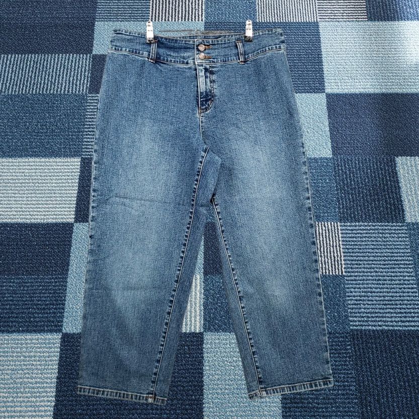 Vintage Venezia Jeans Womens 14 High Rise Cropped Blue Denim Zip Closure Rinse Wash Size 36" / US 14 / IT 50 - 1 Thumbnail