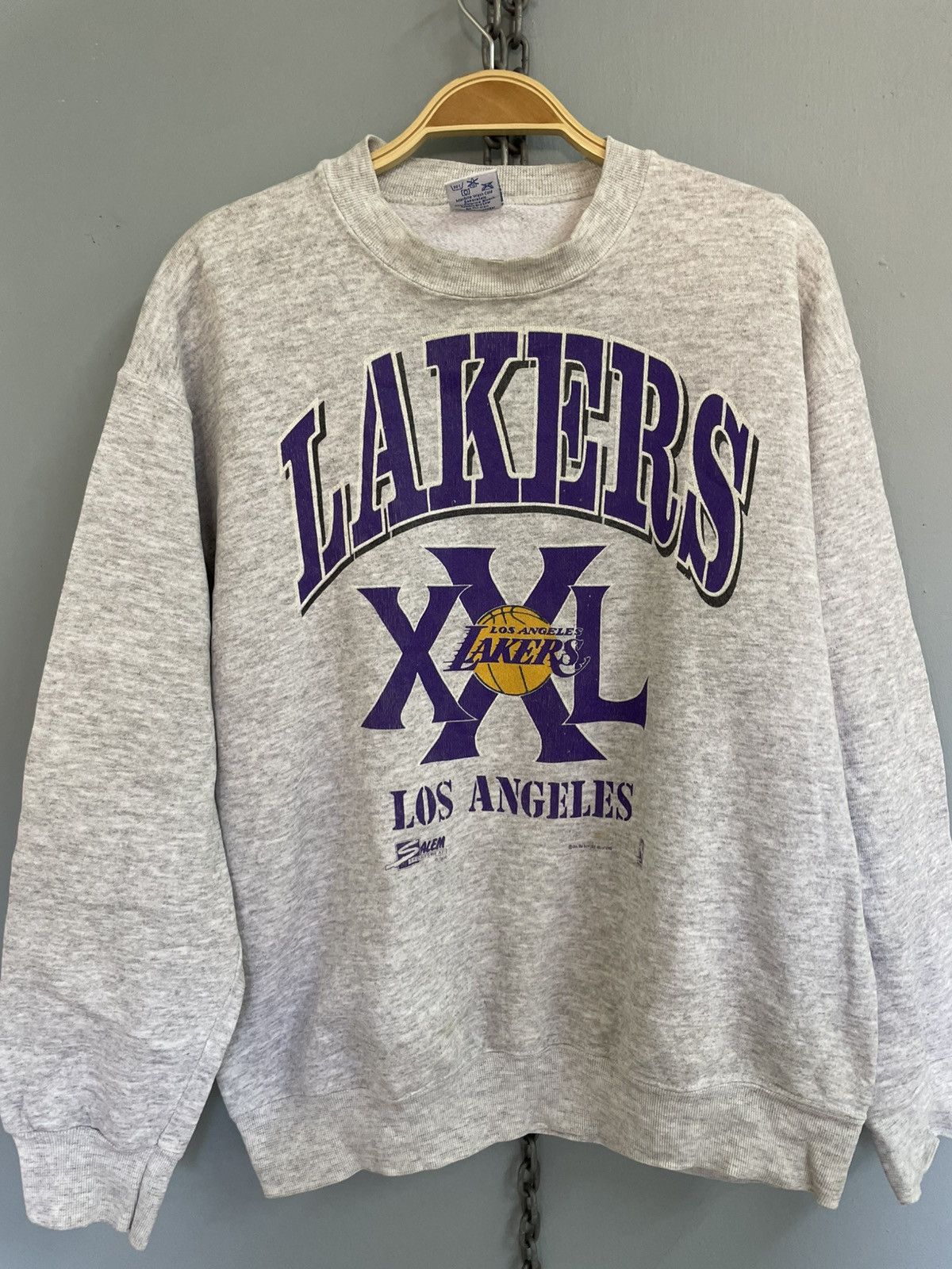 Salem Sportswear Vintage 90a Los Angeles Lakers sweatshirt Size US L / EU 52-54 / 3 - 3 Thumbnail