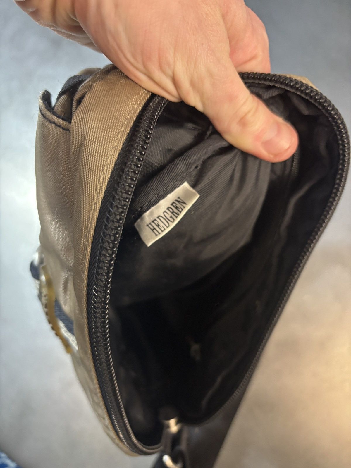 Vintage Vintage Hedgren Nylon Messenger Bag Mini Sling Pack 90s 2000 Size ONE SIZE - 6 Thumbnail