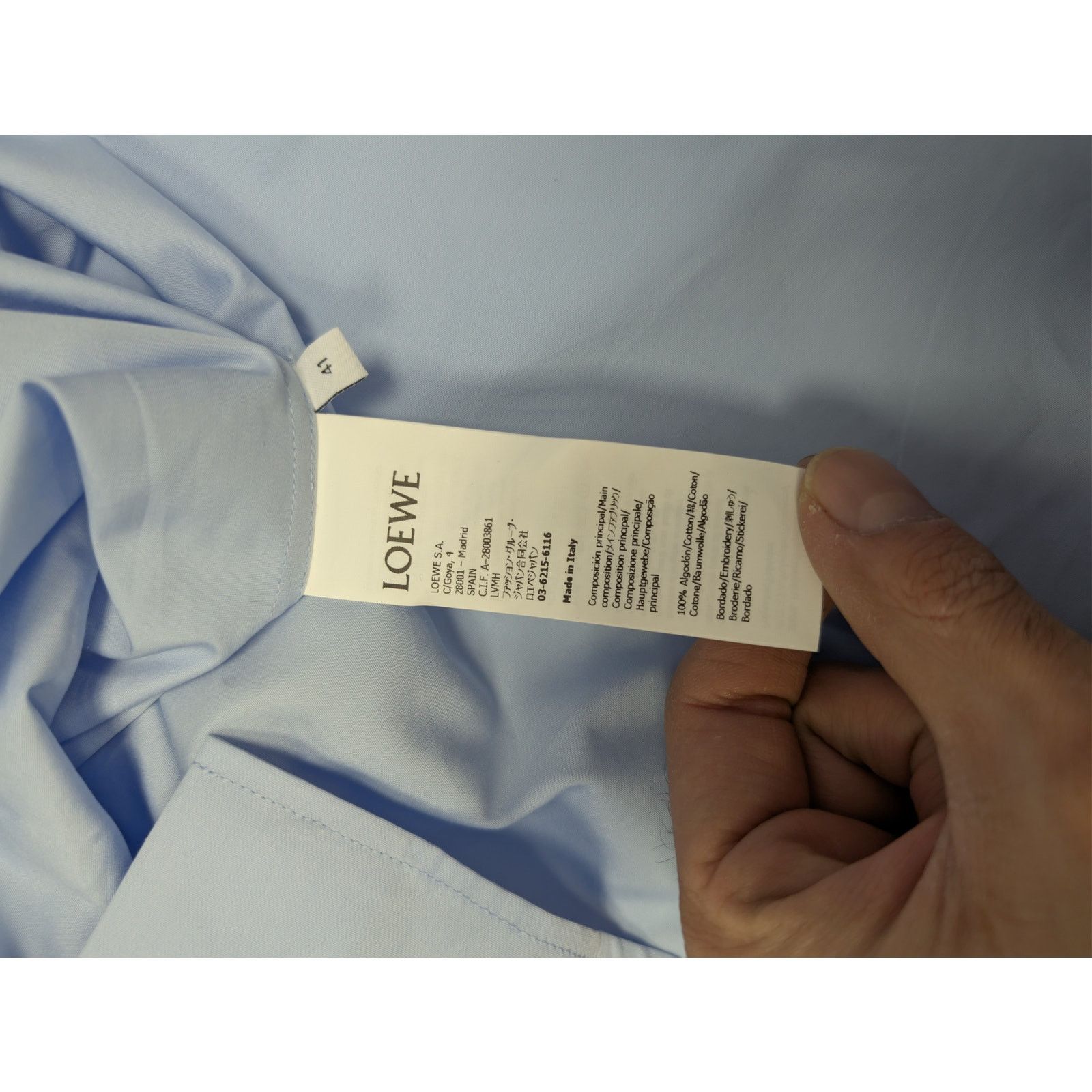 Loewe o1rshd1 Anagram Debossed Shirt in Light Blue Size US M / EU 48-50 / 2 - 19 Thumbnail
