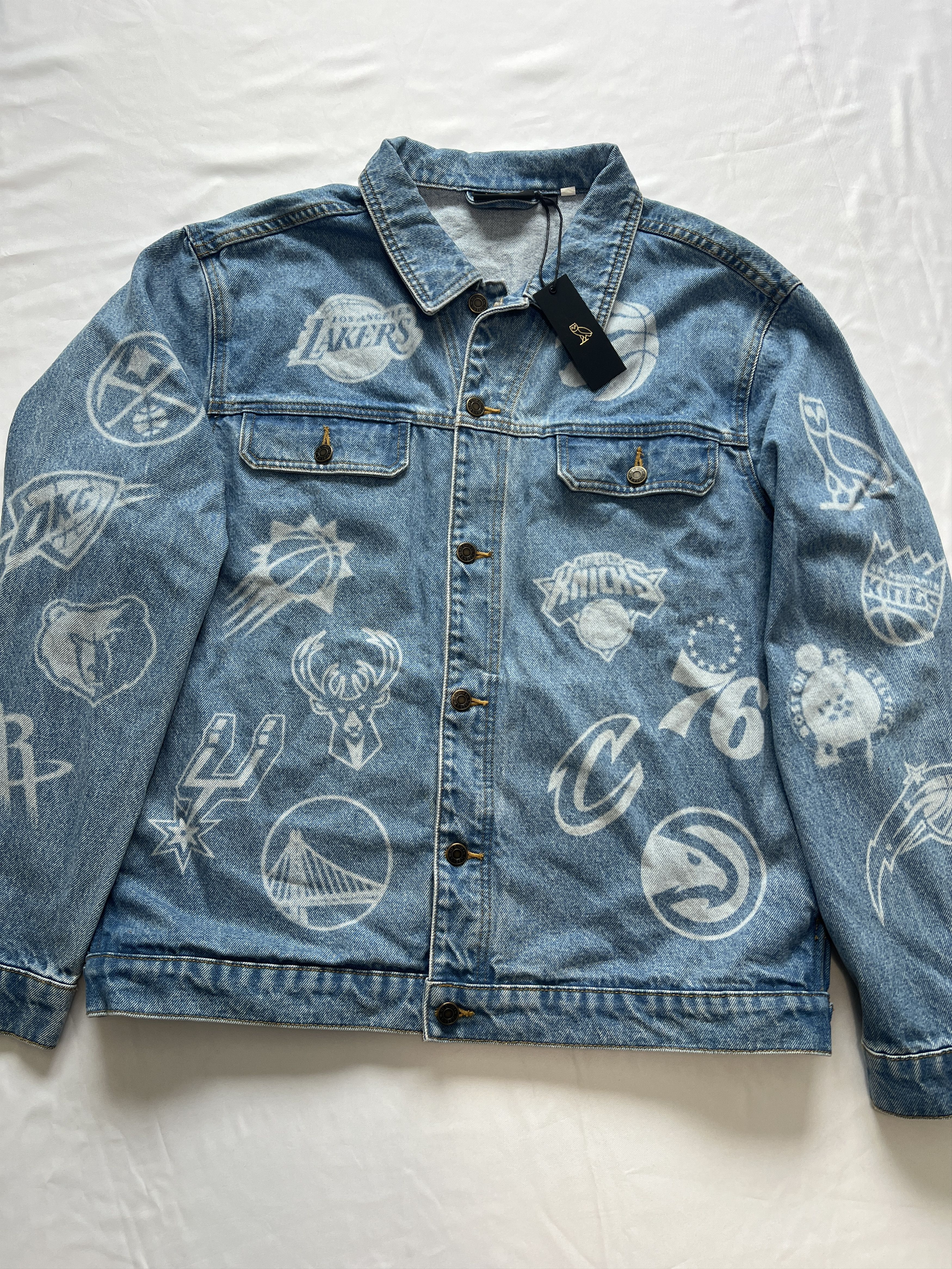 Drake OVO X NBA TEAM ICONS DENIM JEAN JACKET Size US XL / EU 56 / 4 - 1 Thumbnail