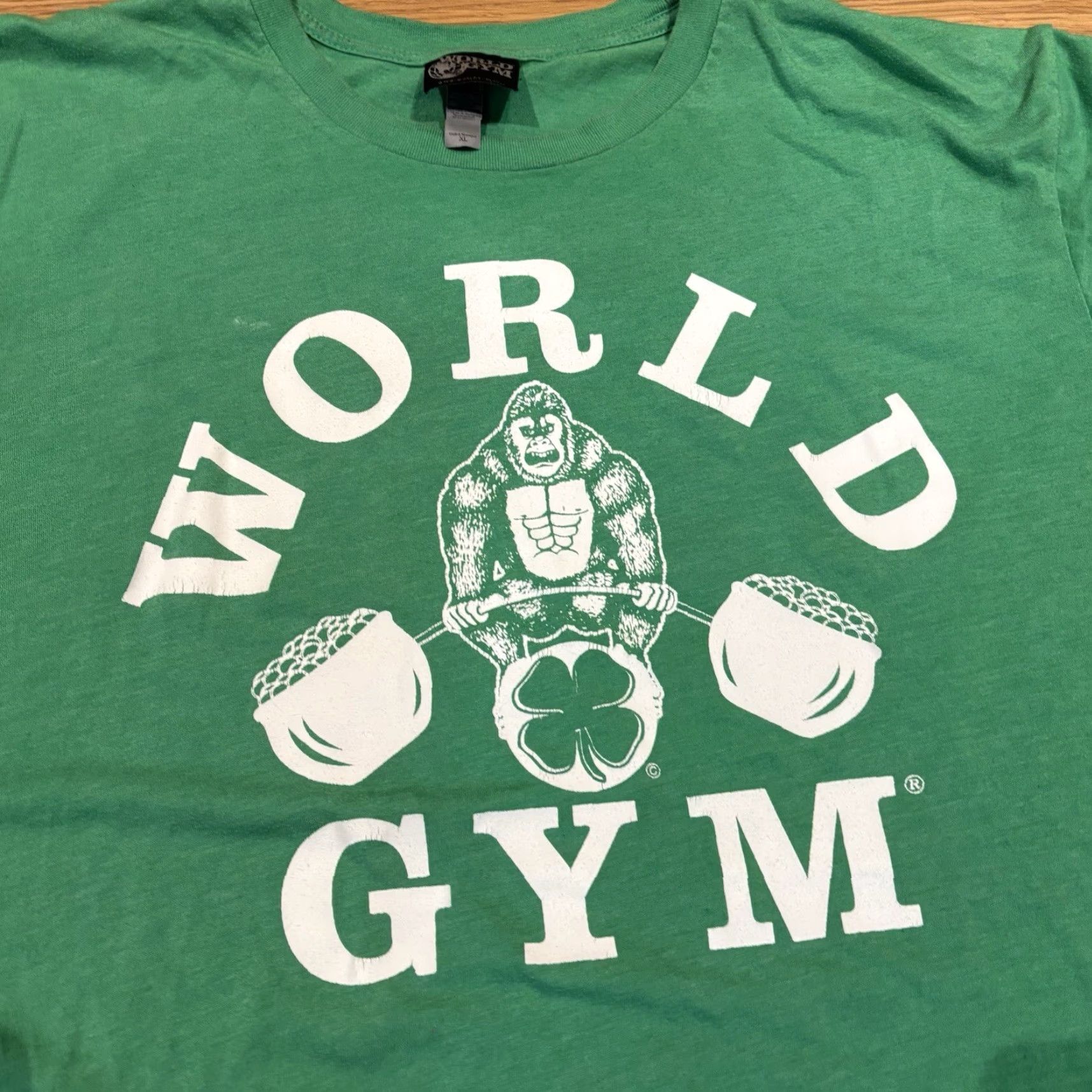 Vintage VINTAGE World Gym Shirt Green Weightlifting Tee Pot of Gold Irish Men’s XL Size US XL / EU 56 / 4 - 2 Thumbnail