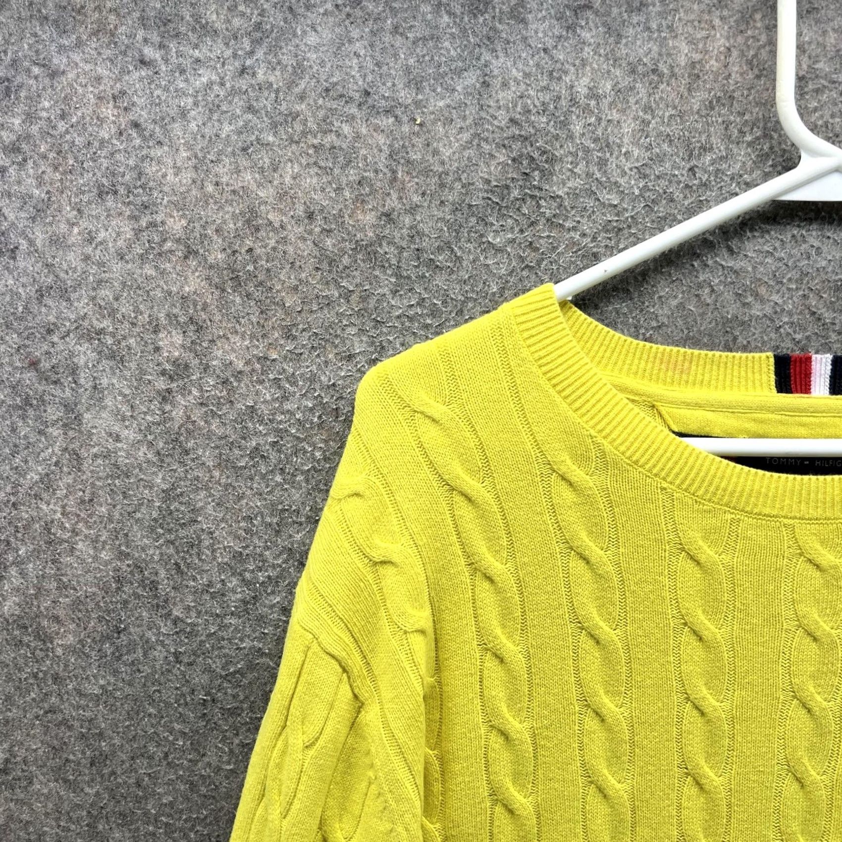 Tommy Hilfiger Tommy Hilfiger Sweater Mens XL Yellow Cotton Cable-Knit Crewneck Pullover Logo Size US XL / EU 56 / 4 - 3 Thumbnail