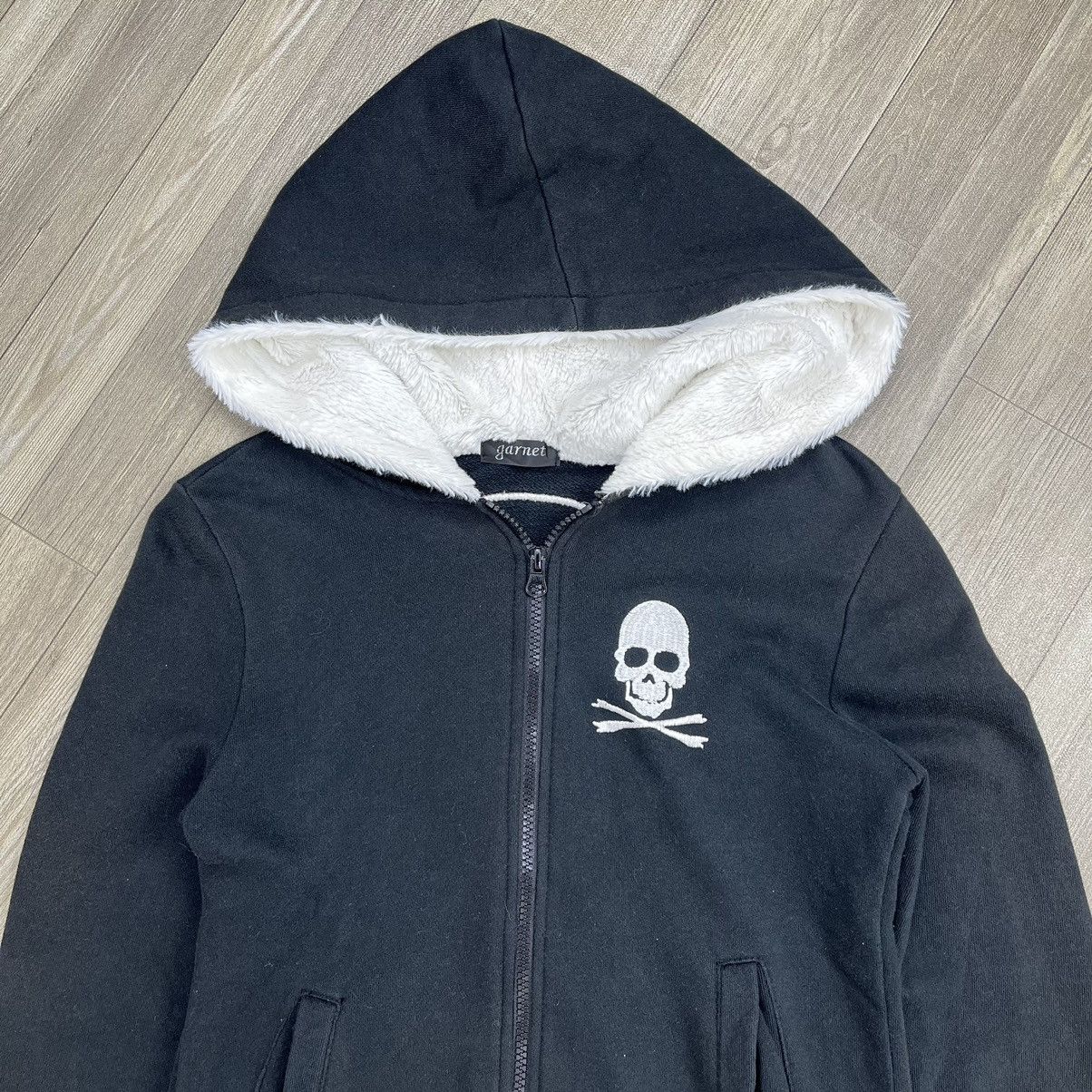 14th Addiction 2000s Mastermind Style Garnet Skulls Embroidery Punk Hoodie Size US S / EU 44-46 / 1 - 10 Thumbnail