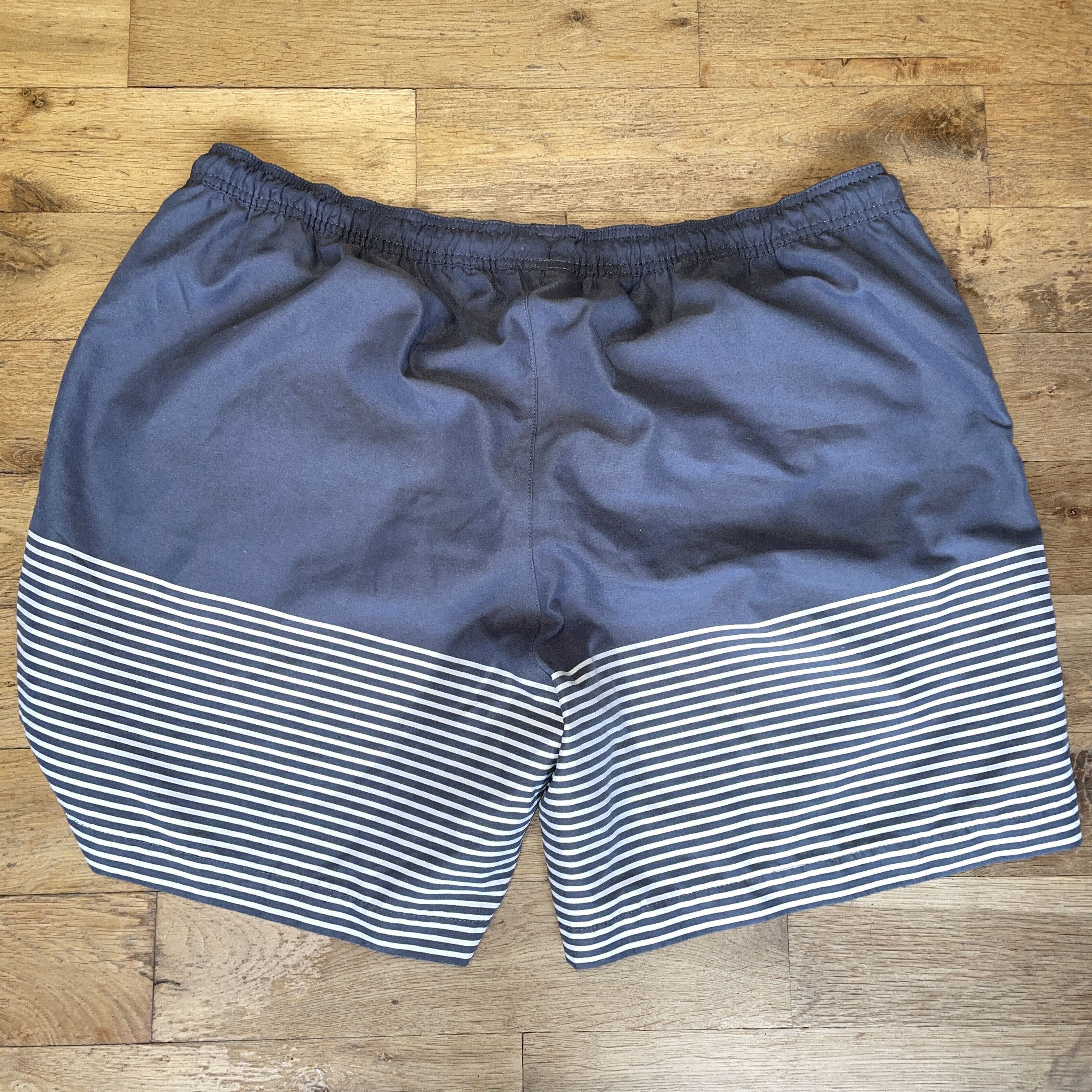 Other Sports Shorts Pool Beach Men's Size 2 Xl Size US 44 / EU 60 - 2 Thumbnail