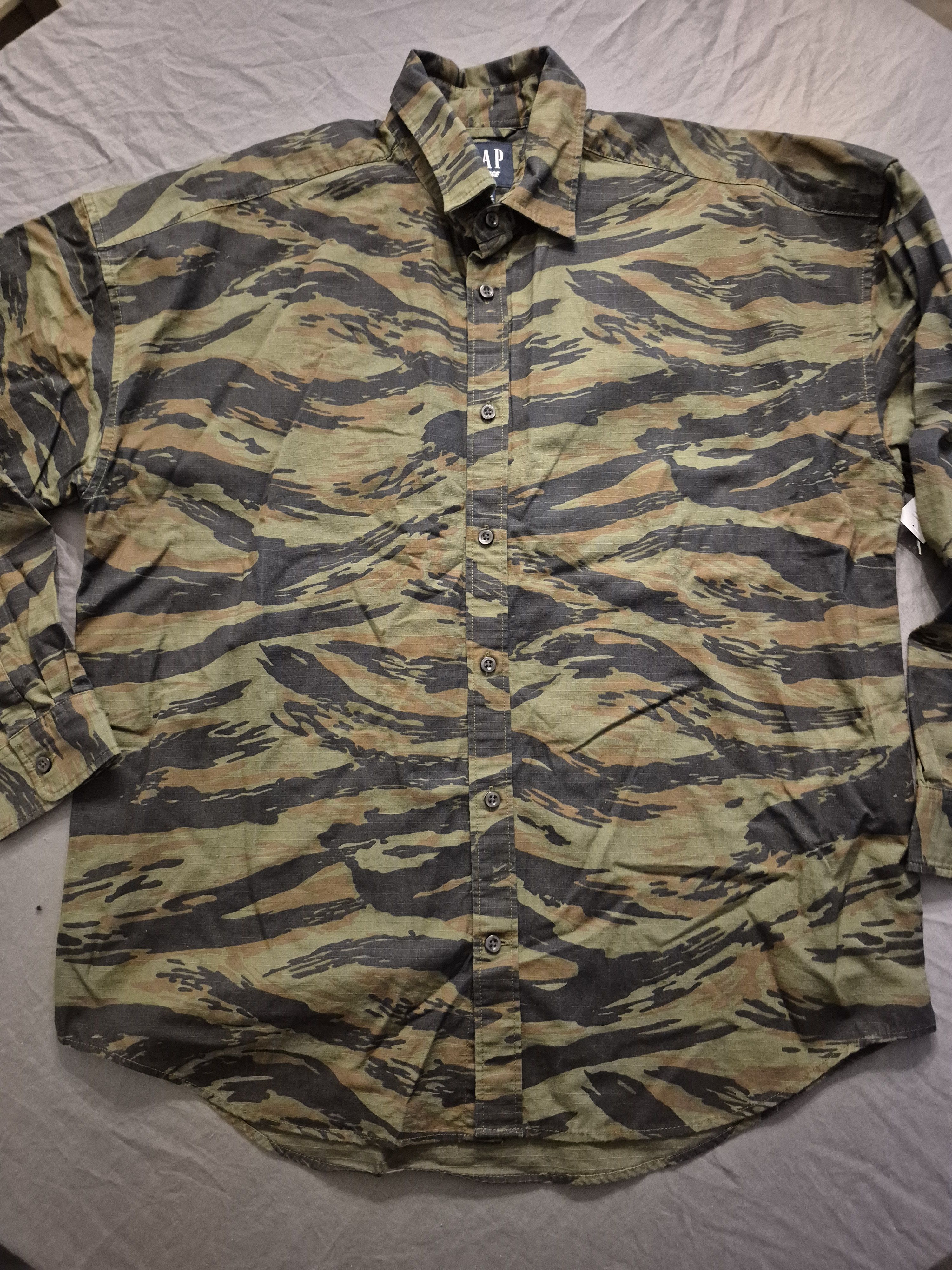Gap × Palace Palace Gap Oxford Drop Shoulder Camo Size Small Size US S / EU 44-46 / 1 - 2 Thumbnail