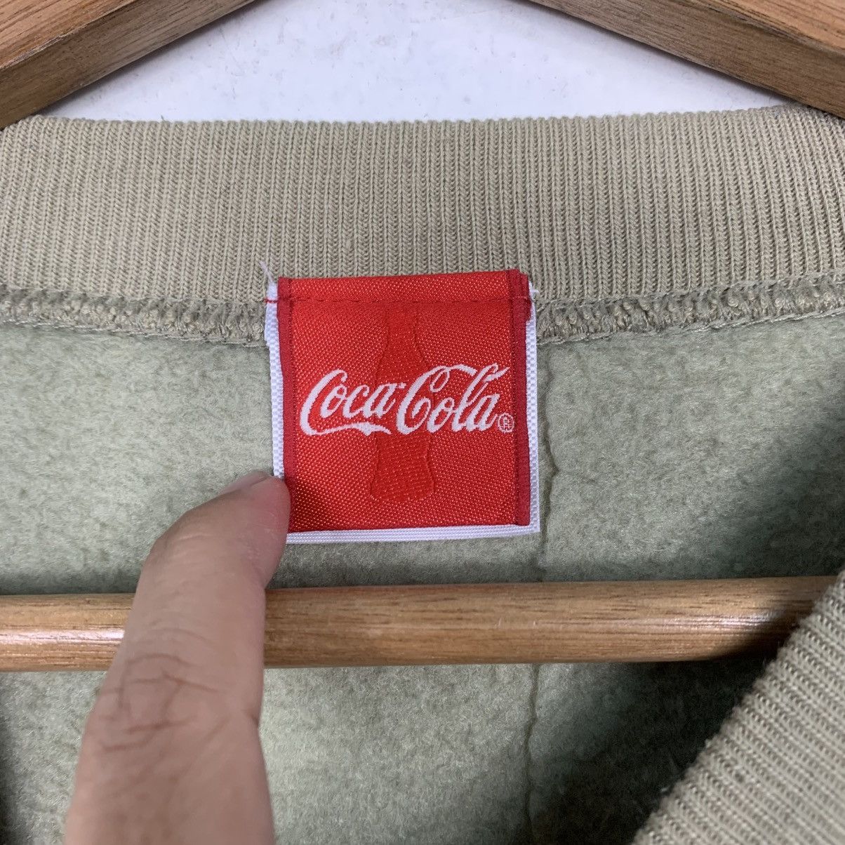 Coca Cola Vintage Coca Cola Drinks Crewneck Sweatshirt Size US M / EU 48-50 / 2 - 11 Thumbnail