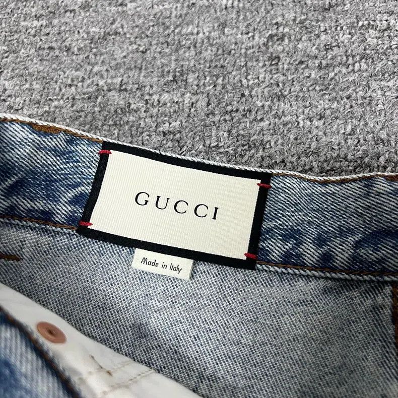 Gucci Gucci Butterfly washed denim skirt Size 26" / US 2 / IT 38 - 5 Thumbnail