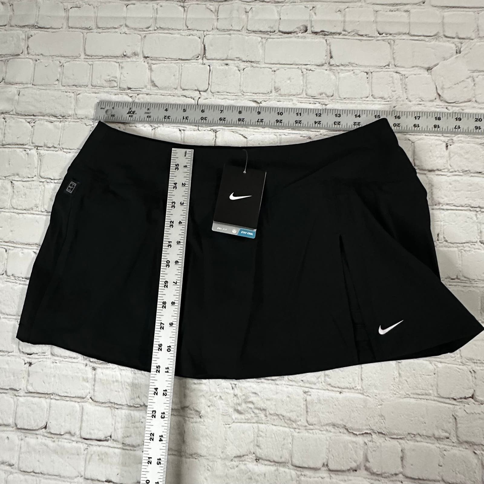 Nike Black Nike tennis skort Size 34" / US 12 / IT 48 - 6 Thumbnail