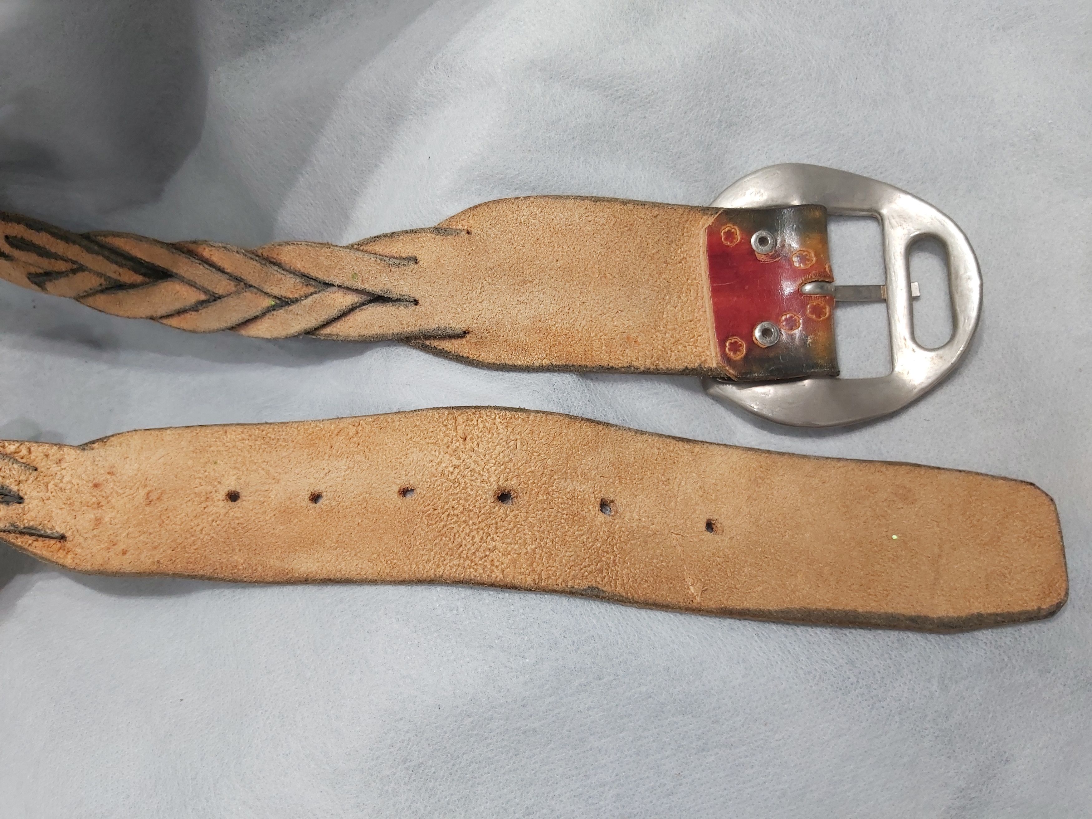 Vintage Wide red embossed mandala leather belt Size ONE SIZE - 5 Thumbnail