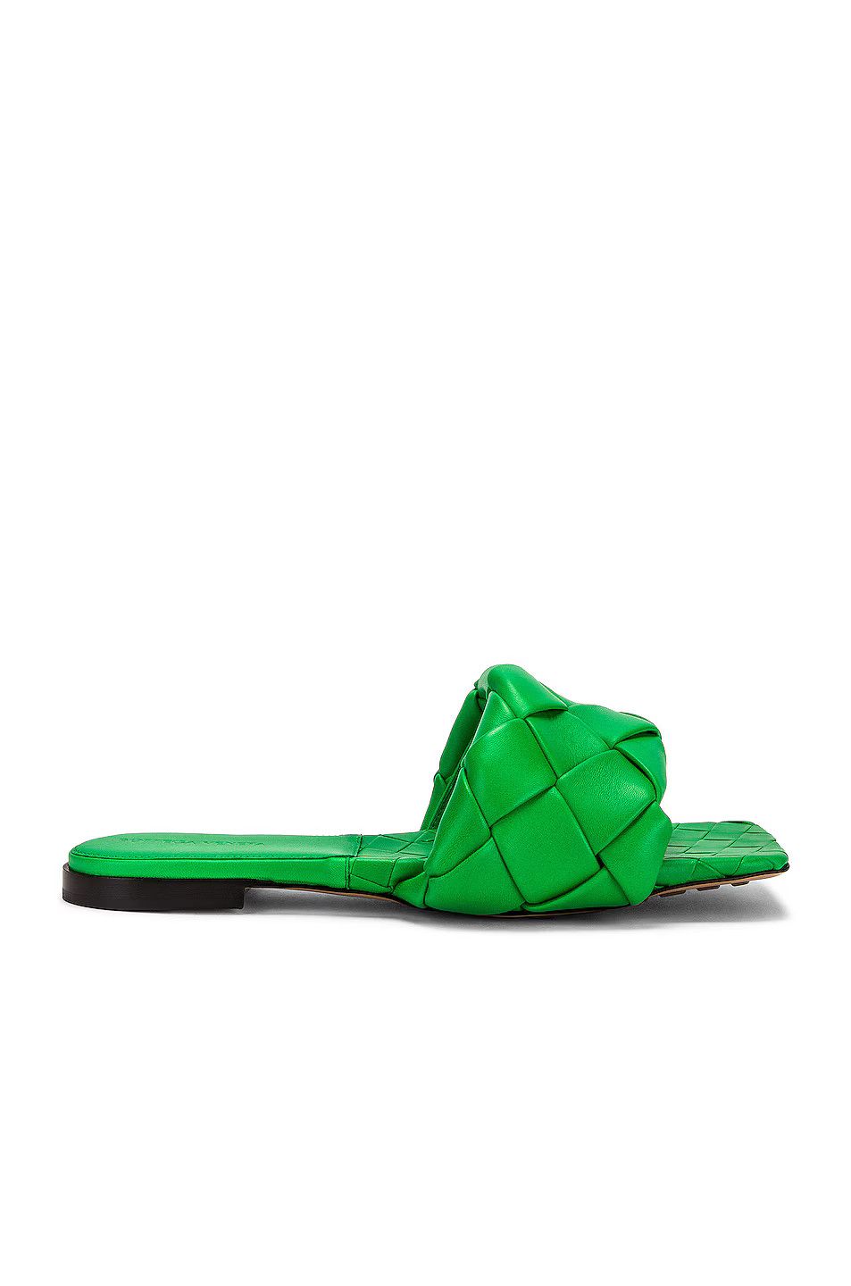 o1n1vont1225 Lido Flat Sandals in Green
