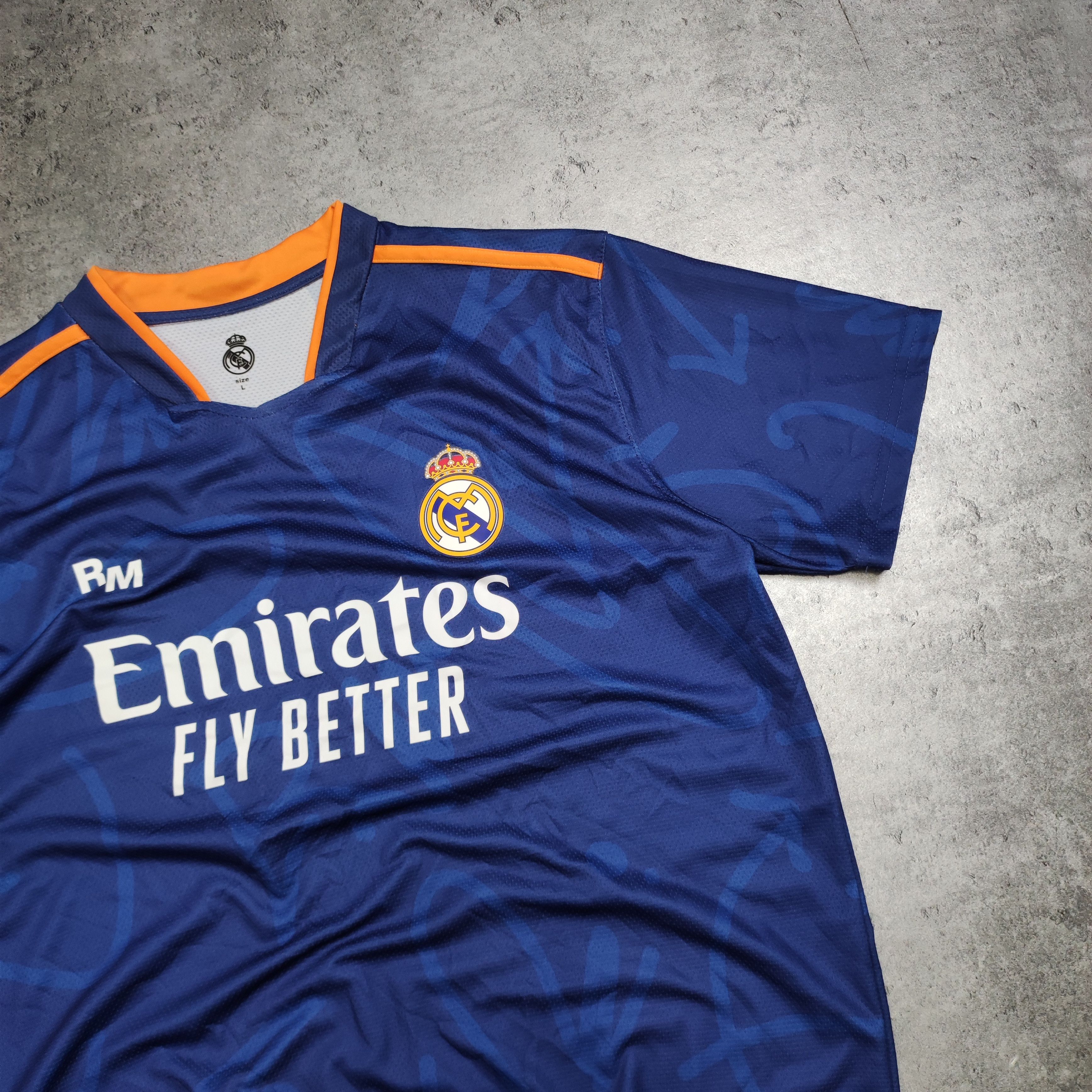 Other RARE Football Soccer Real Madrid Official Rogers Replica Kit Size US L / EU 52-54 / 3 - 3 Thumbnail