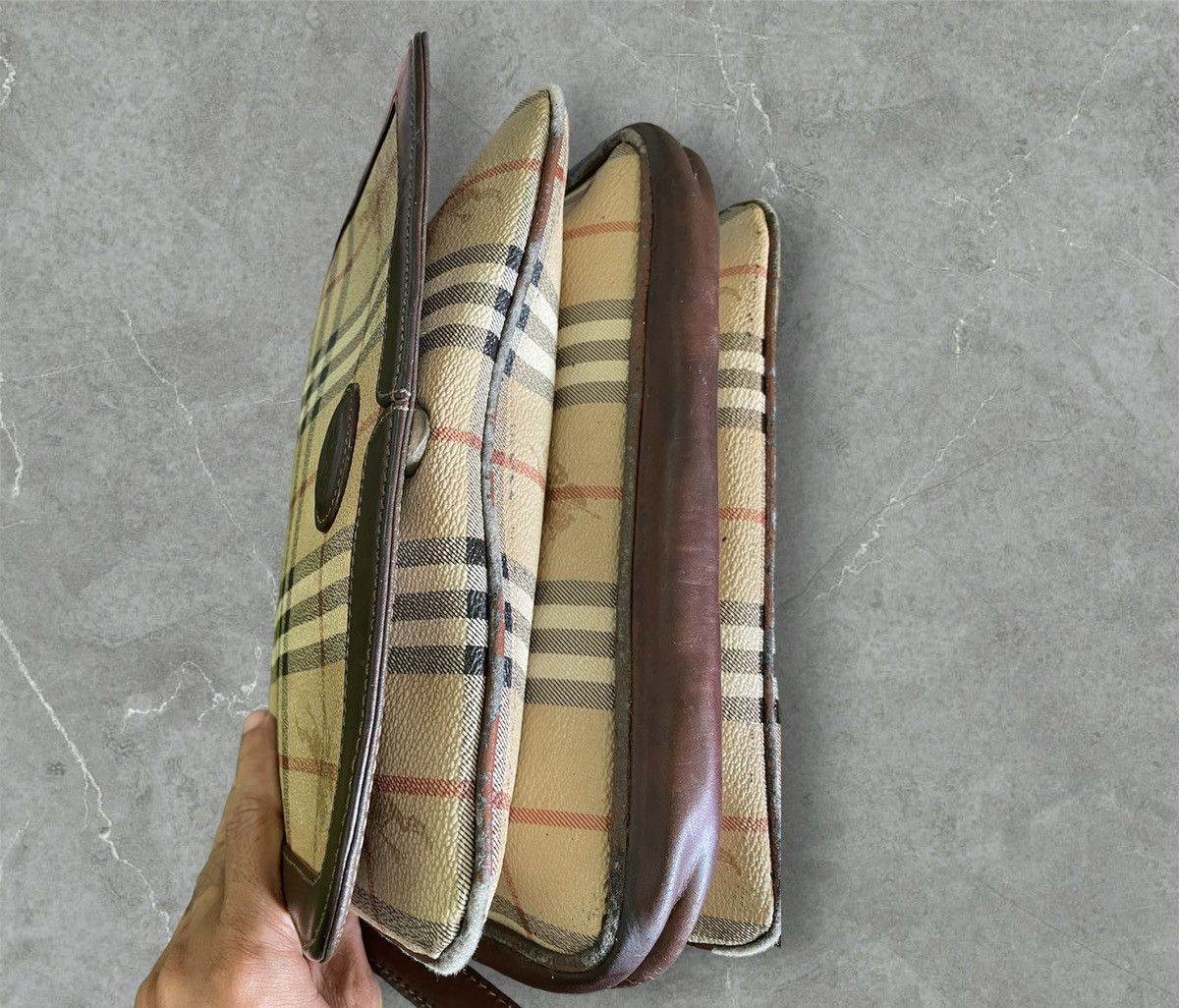 Burberry Burberrys pig skin crossbody bag Size ONE SIZE - 12 Thumbnail