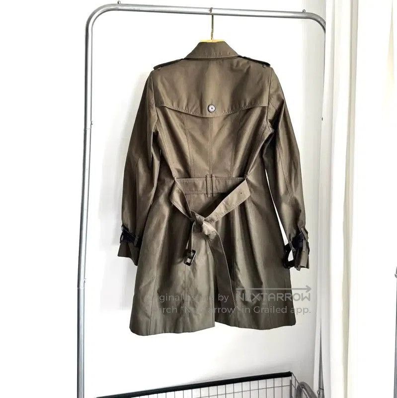 Burberry Burberry Women's Wool Coat in Dark Khaki. Size XS / US 0-2 / IT 36-38 - 3 Thumbnail