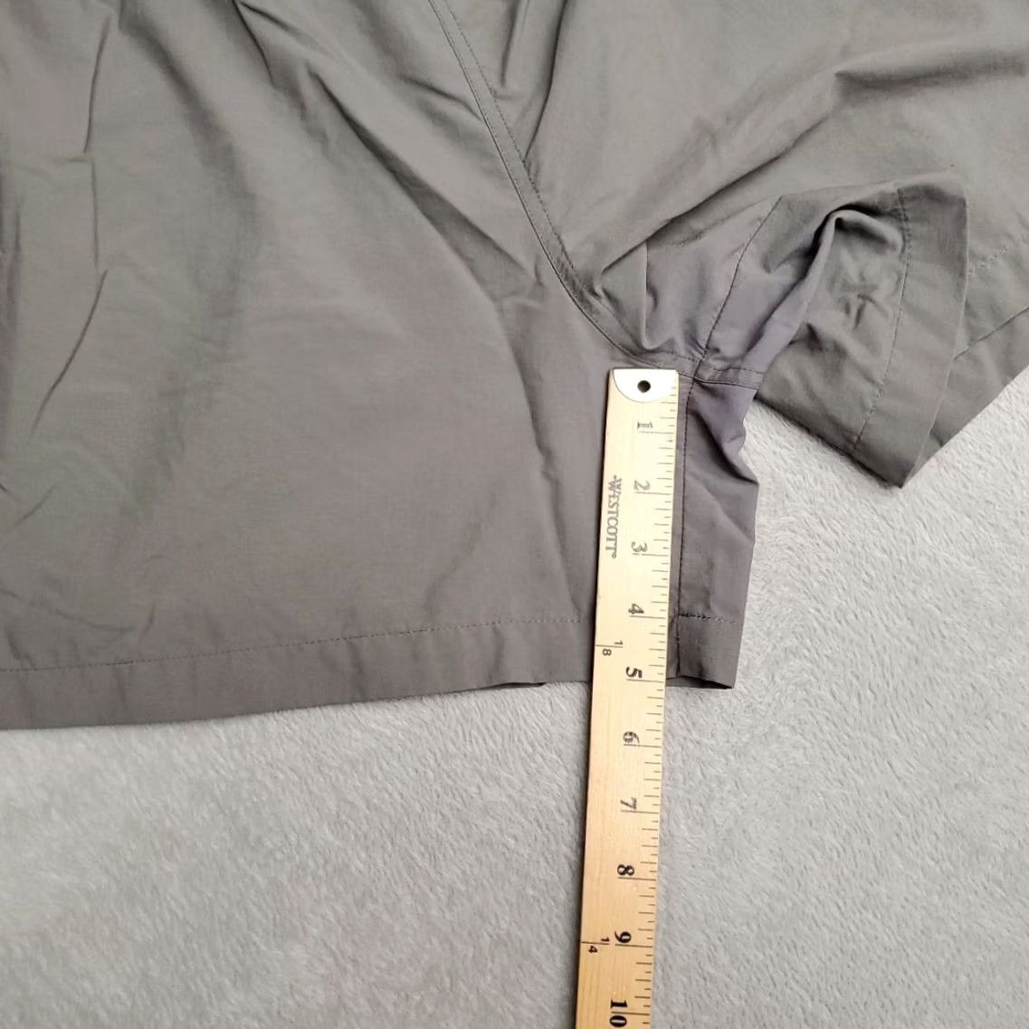 Vintage Columbia Shorts Women XL Green 100% Nylon Performance Lightweight Running Casual Nylon Green Women XL Pockets Athletic Outdoor Casual Size 40" / US 18 - 8 Thumbnail