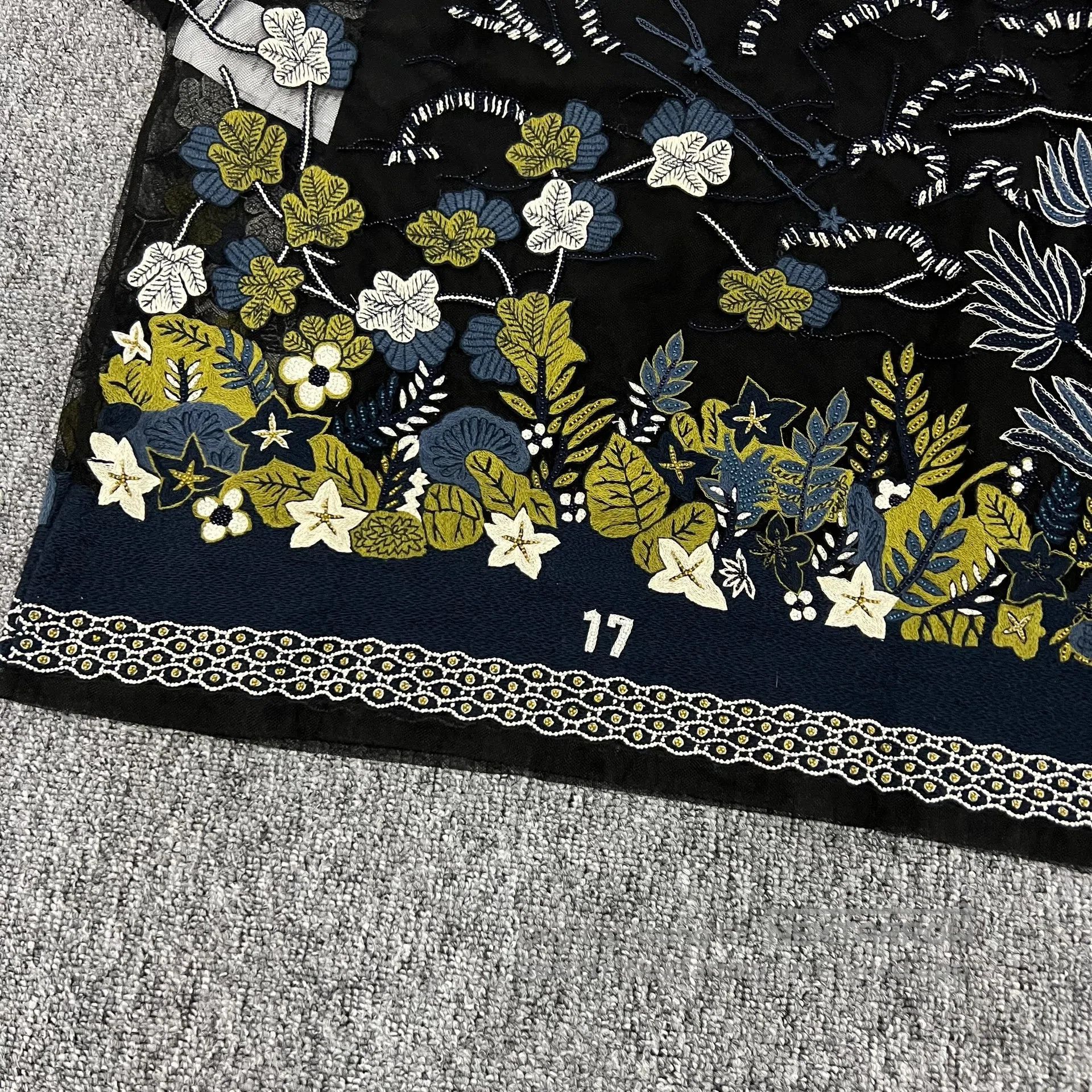 Dior Dior Heavy industry: Beaded embroidery, lace, mesh fabric Size S / US 4 / IT 40 - 5 Thumbnail
