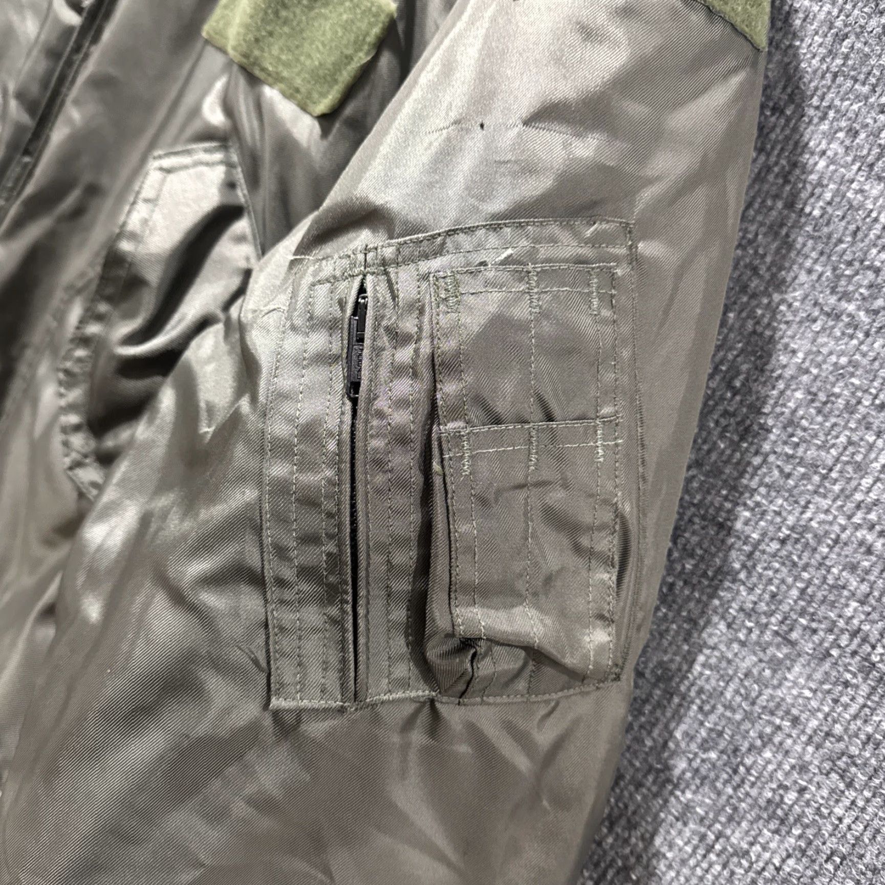 Vintage VINTAGE Alpha Industries Jacket L Men Green Military Jacket 45/P 8415-00-310-1133 Mens Large Size US L / EU 52-54 / 3 - 7 Thumbnail