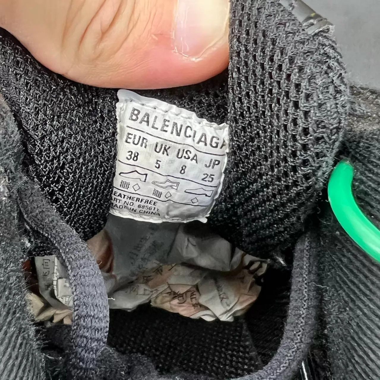 Balenciaga Balenciaga Triple S Women's 38 Black Like New Original Box Size US 8 / IT 38 - 4 Thumbnail