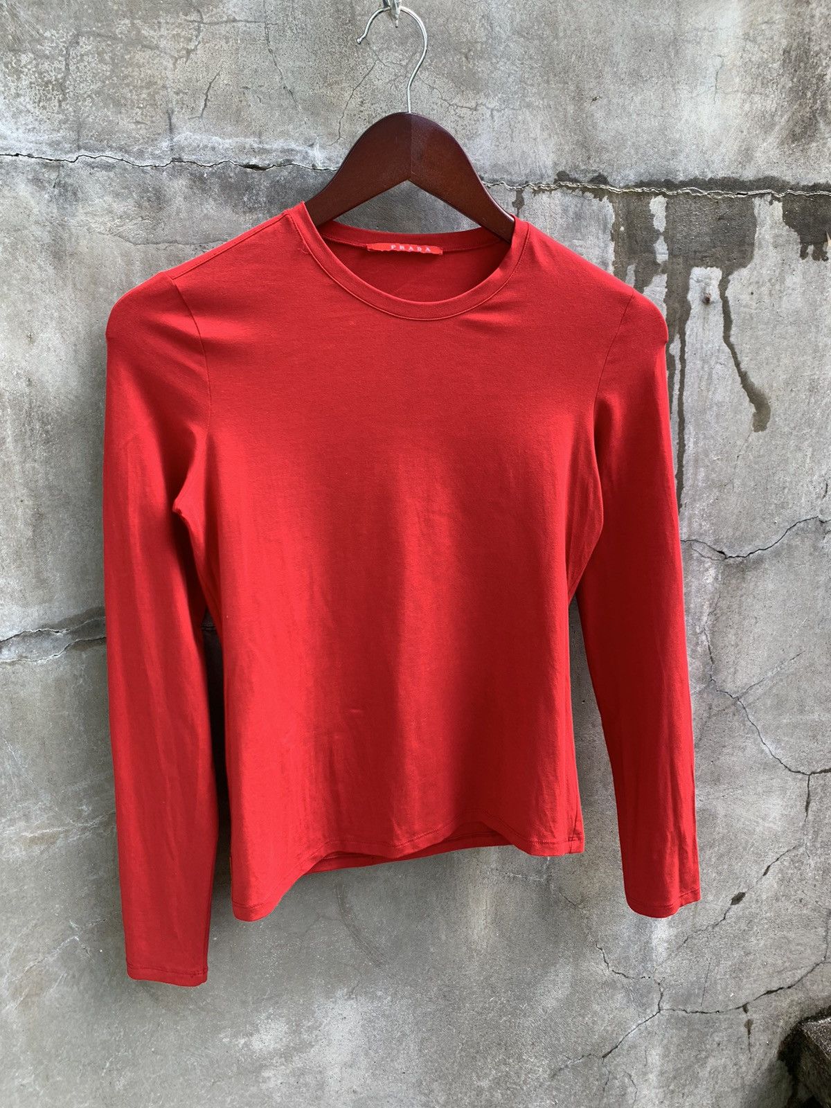 Prada Red Tab Sweater Size XS / US 0-2 / IT 36-38 - 2 Thumbnail
