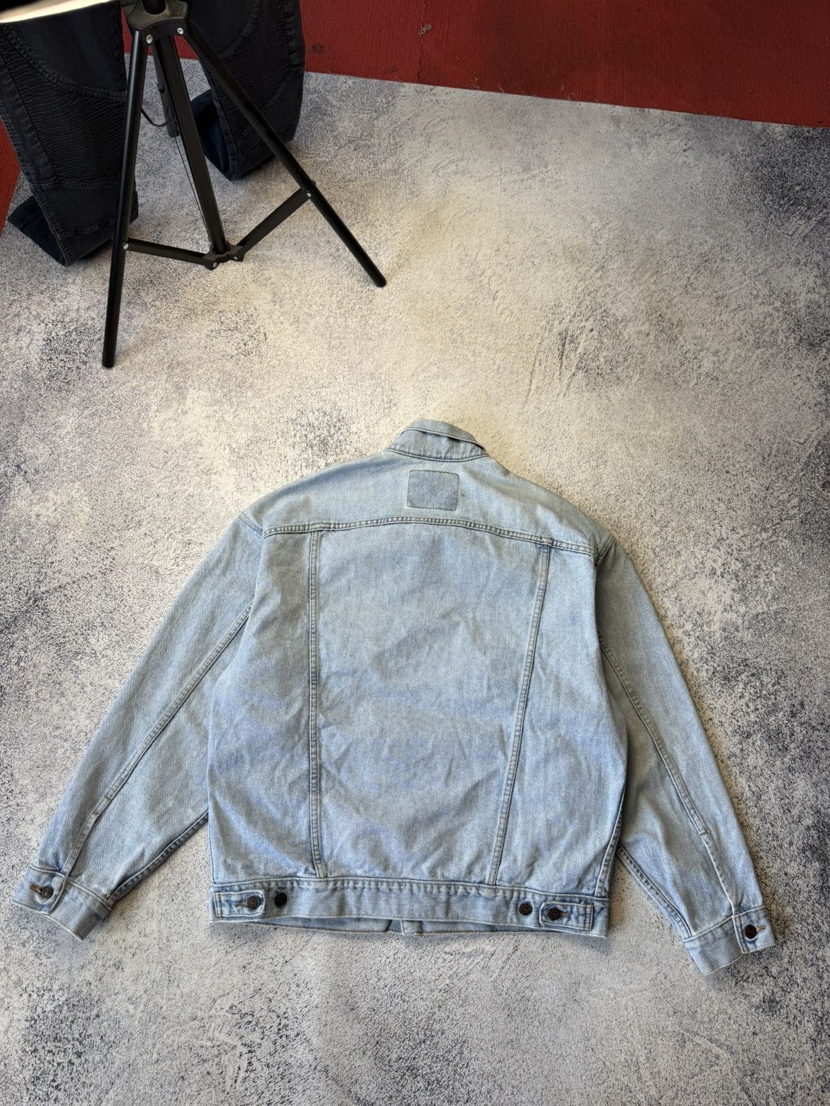 Levi's Vintage Levis Distressed Denim Jacket Made In USA Rare Y2K Size US L / EU 52-54 / 3 - 16 Thumbnail