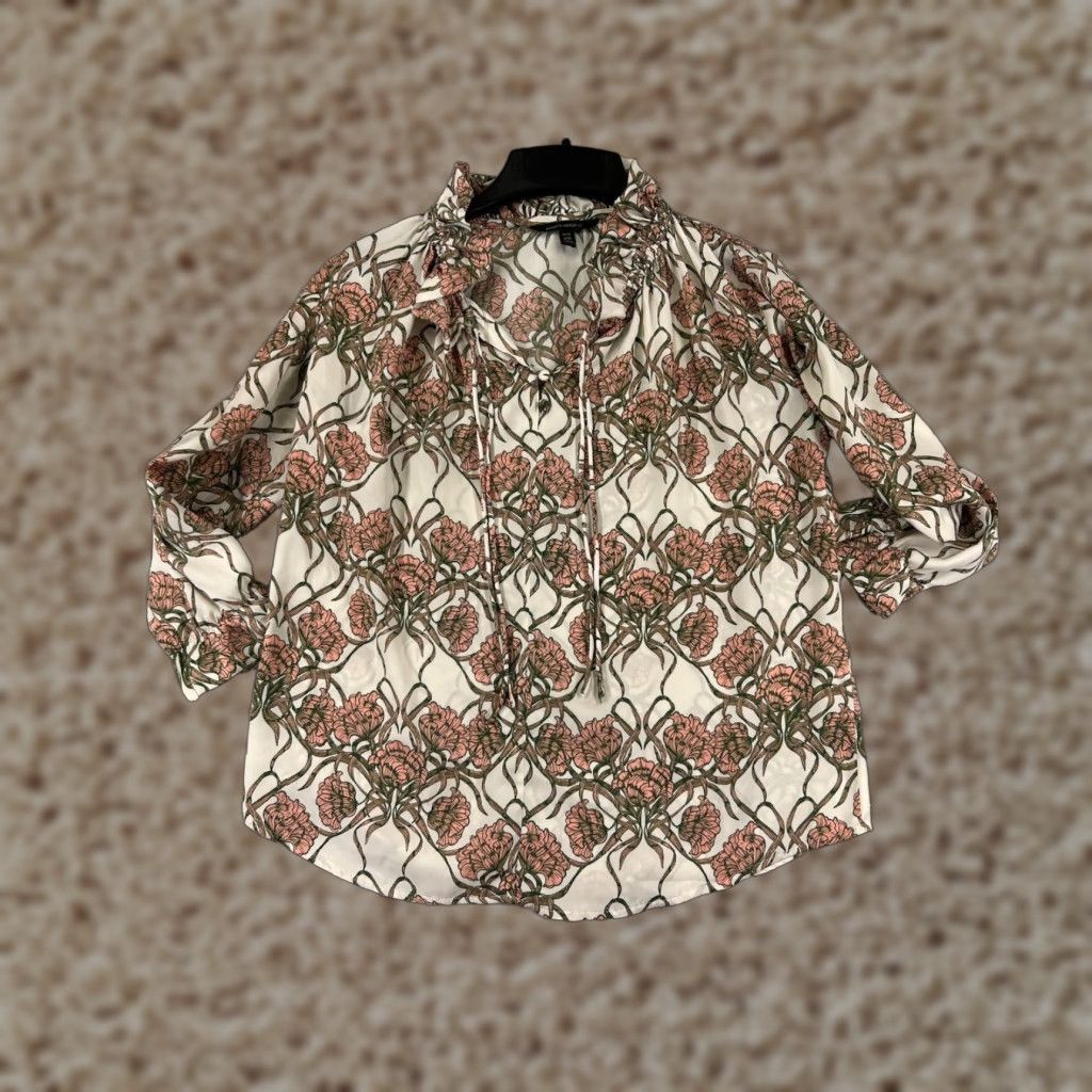 Banana Republic Banana Republic Shirt Womens Extra Small Blouse 3/4 Sleeve Beige Floral Petite Size XS / US 0-2 / IT 36-38 - 1 Thumbnail