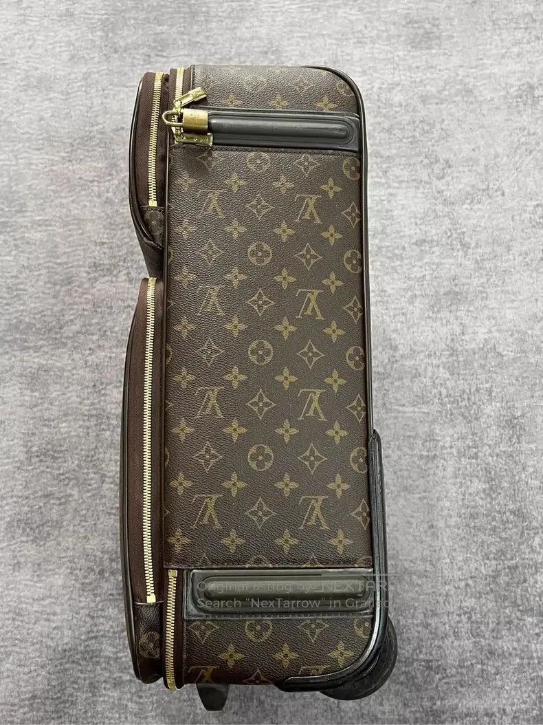 Louis Vuitton Louis Vuitton Travel Luggage Carry. Size ONE SIZE - 3 Thumbnail