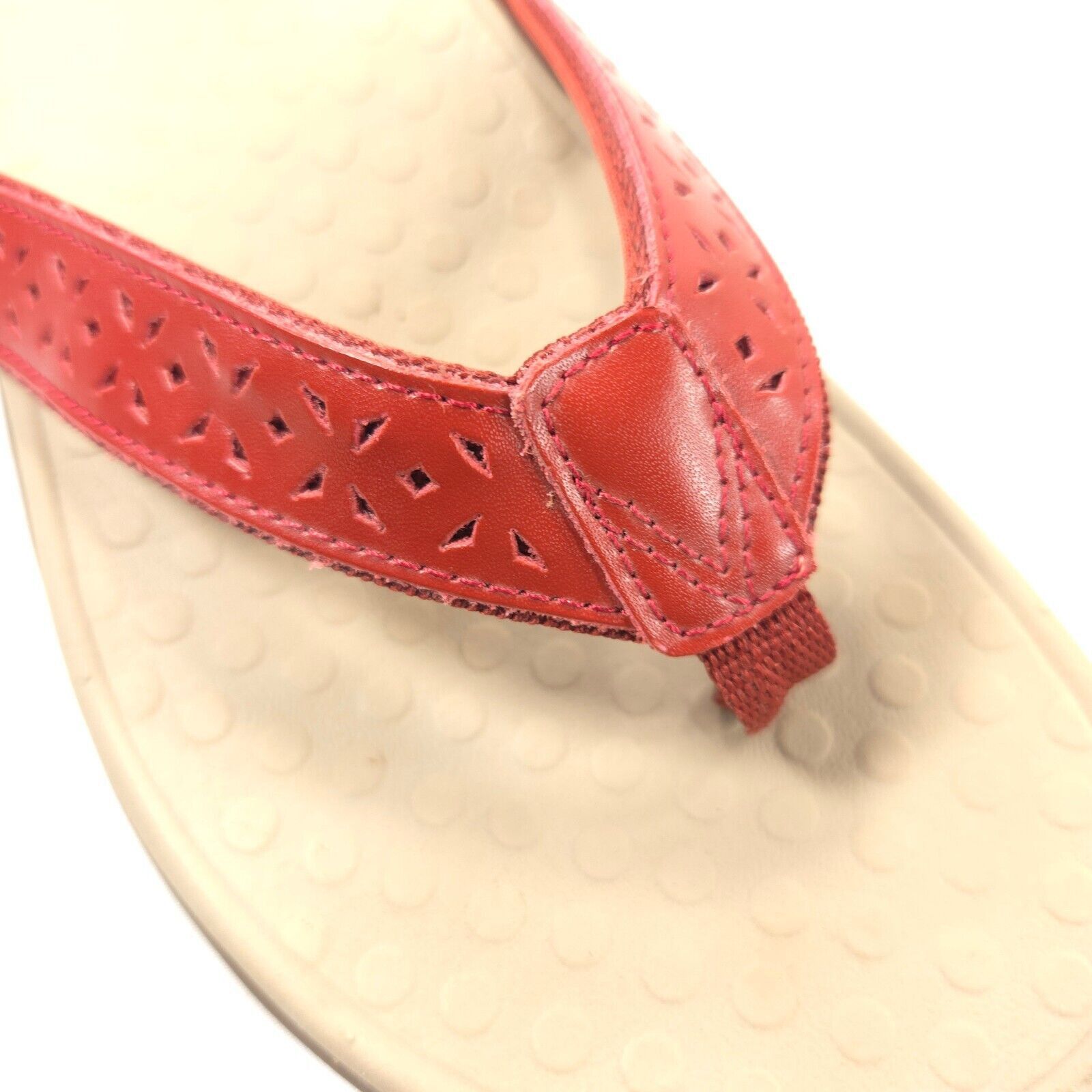 Vionic Vionic Tide Perf Thong Sandals Womens Size 9 TVW5302 Red Size US 9 / IT 39 - 8 Thumbnail