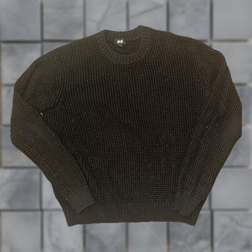 Uniqlo VINTAGE Uniqlo Waffle Knit Crewneck Sweater Black Medium 21x22 Minimalist Casual Mens Size M / US 6-8 / IT 42-44 - 1 Thumbnail