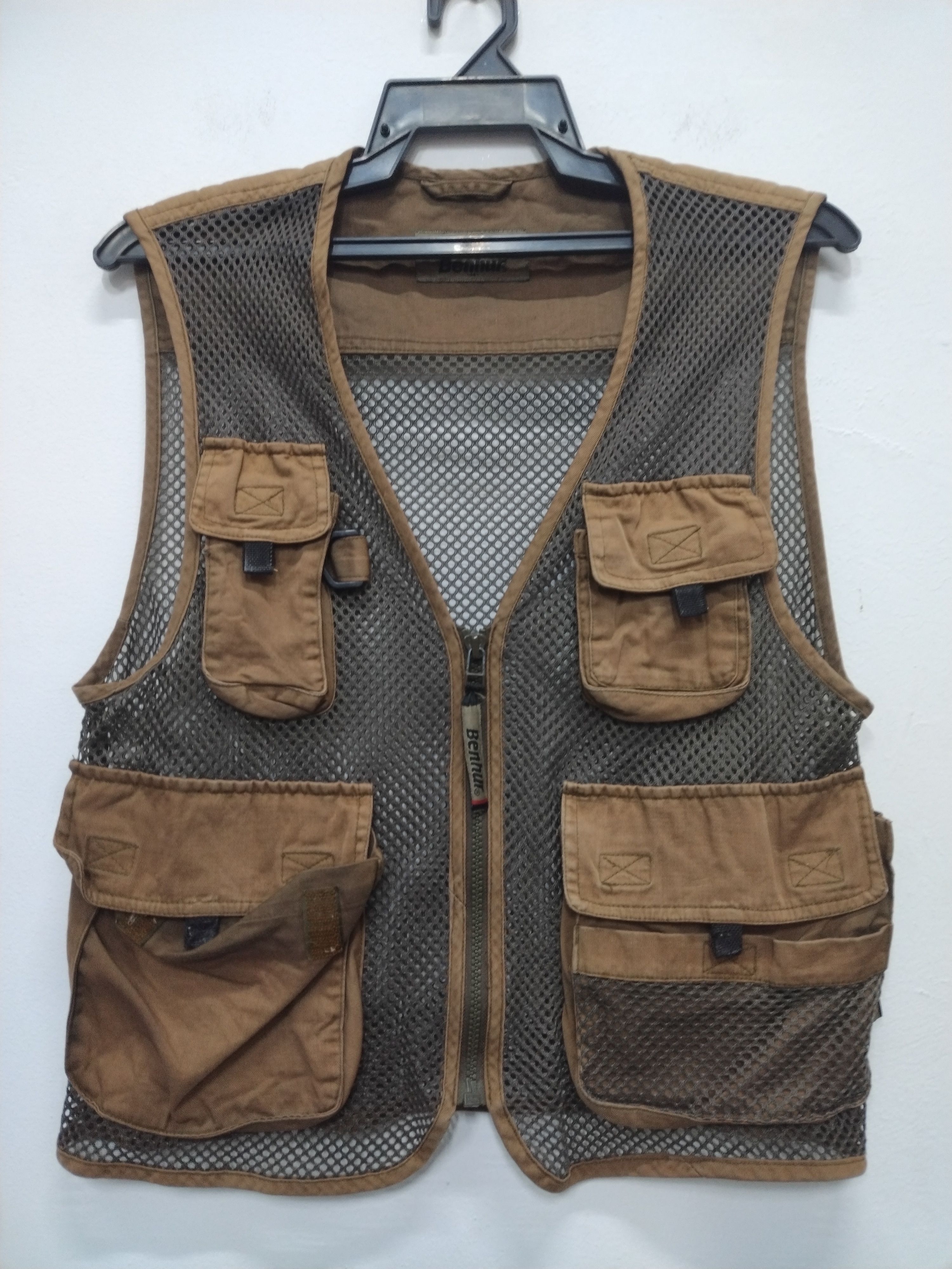 Outdoor Research 3 PCS NICE DESIGN UTILITY CASUAL VESTS NETTING AND CAMOO Size US L / EU 52-54 / 3 - 3 Thumbnail